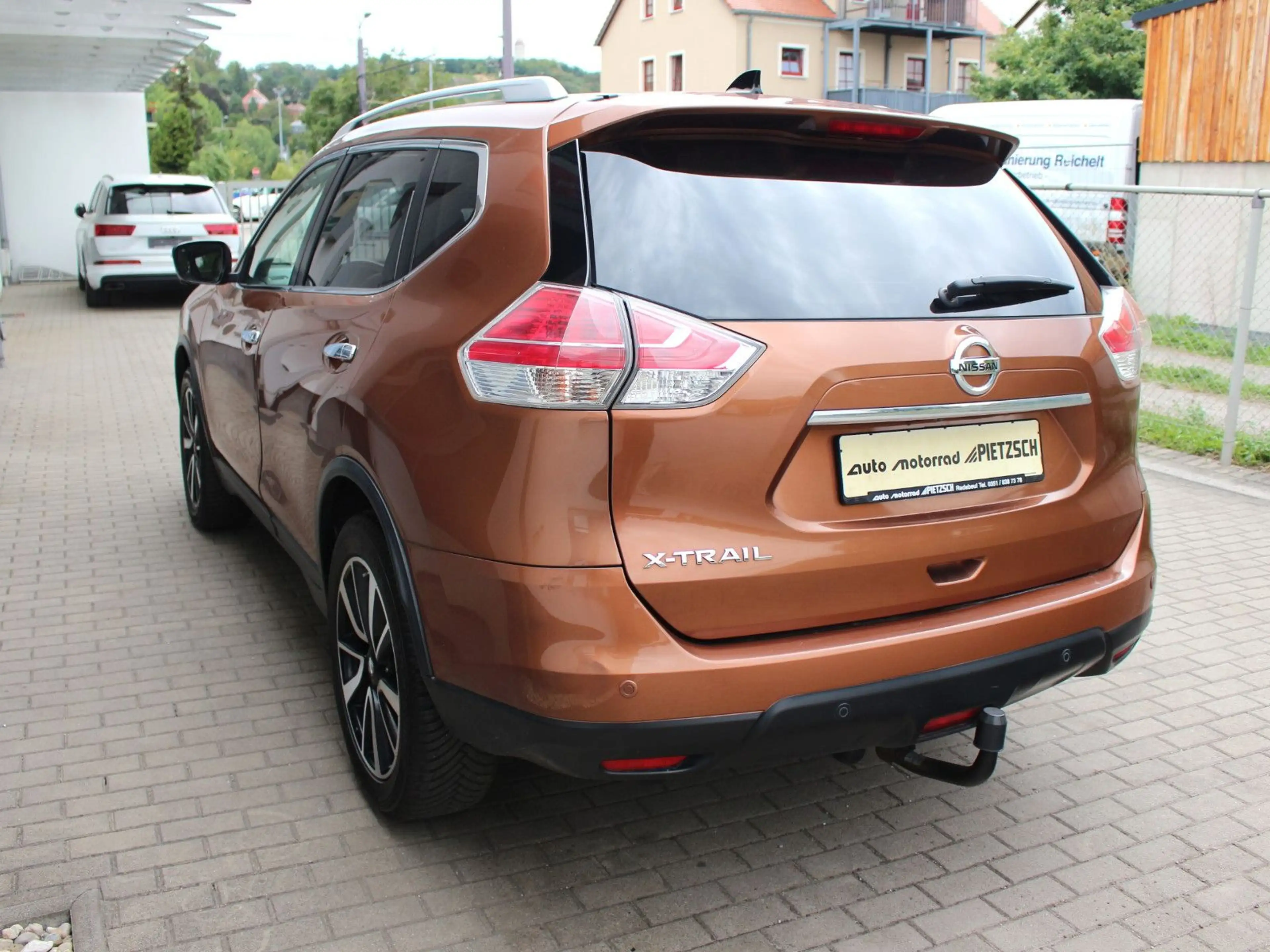 Nissan X-Trail Tekna 4x4 1.6 dCi AHK Leder Pano SHZ Xen — photo 2