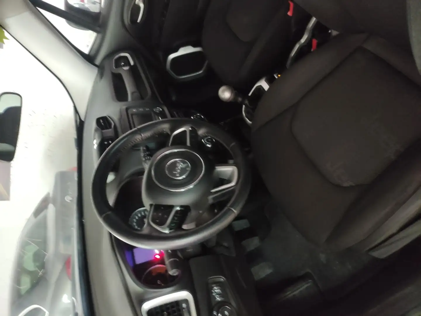 Jeep Renegade 2.0Mjt G4me Ch4nger 4x4 AD 88kW Noir - 2