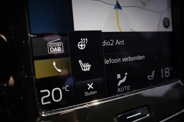 Volvo XC40 view 11