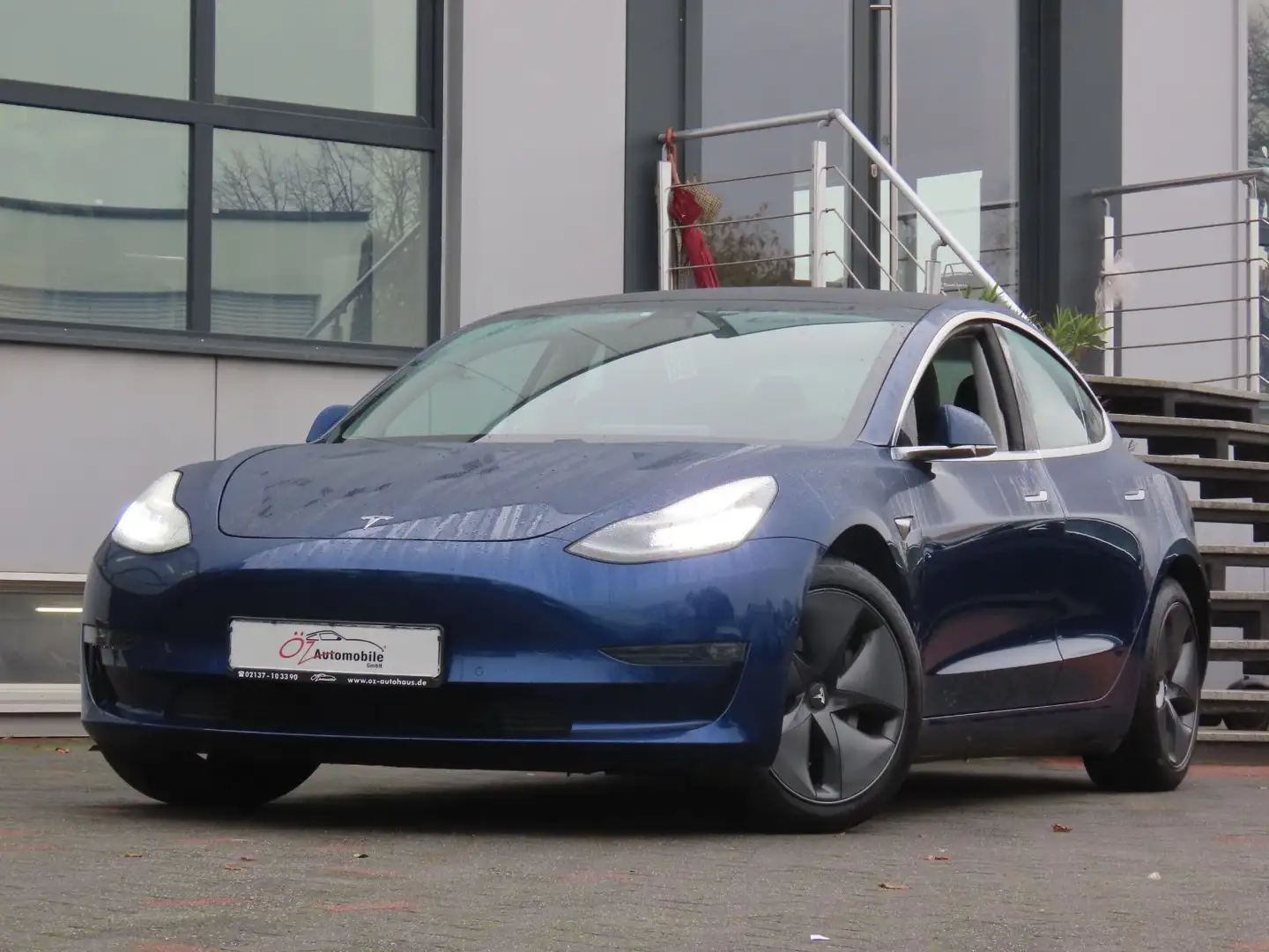 Tesla Model 3 Long Range Dual AWD Blau - 2