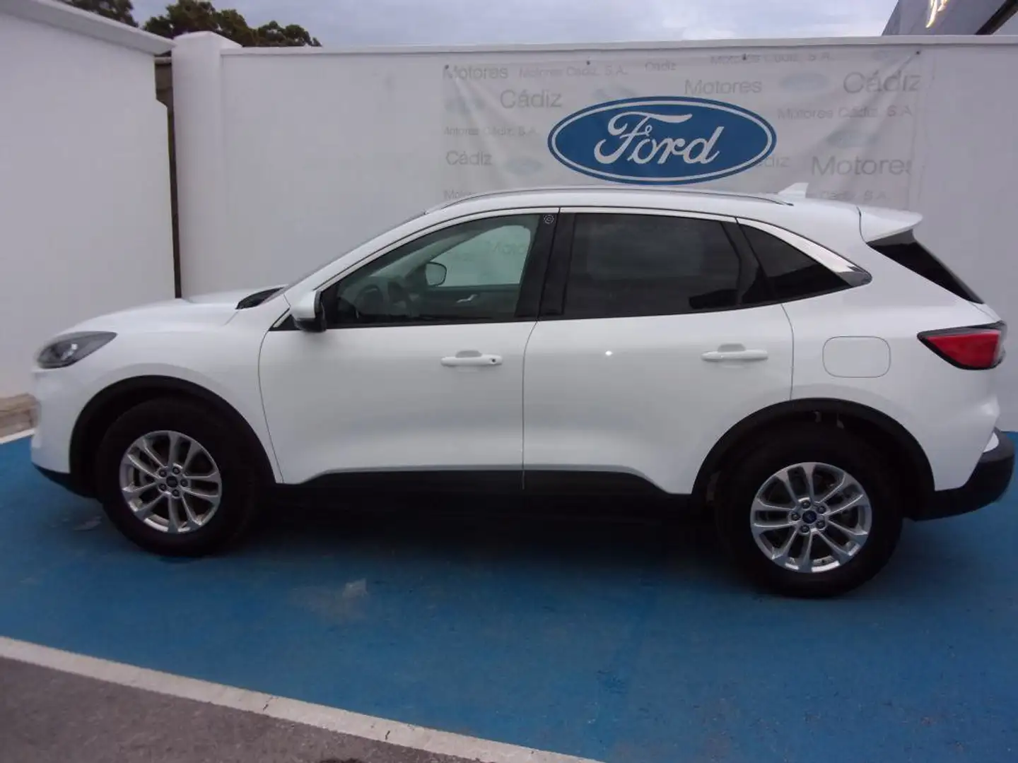Ford Kuga 1.5 EcoBoost Titanium FWD 150 Blanc - 2