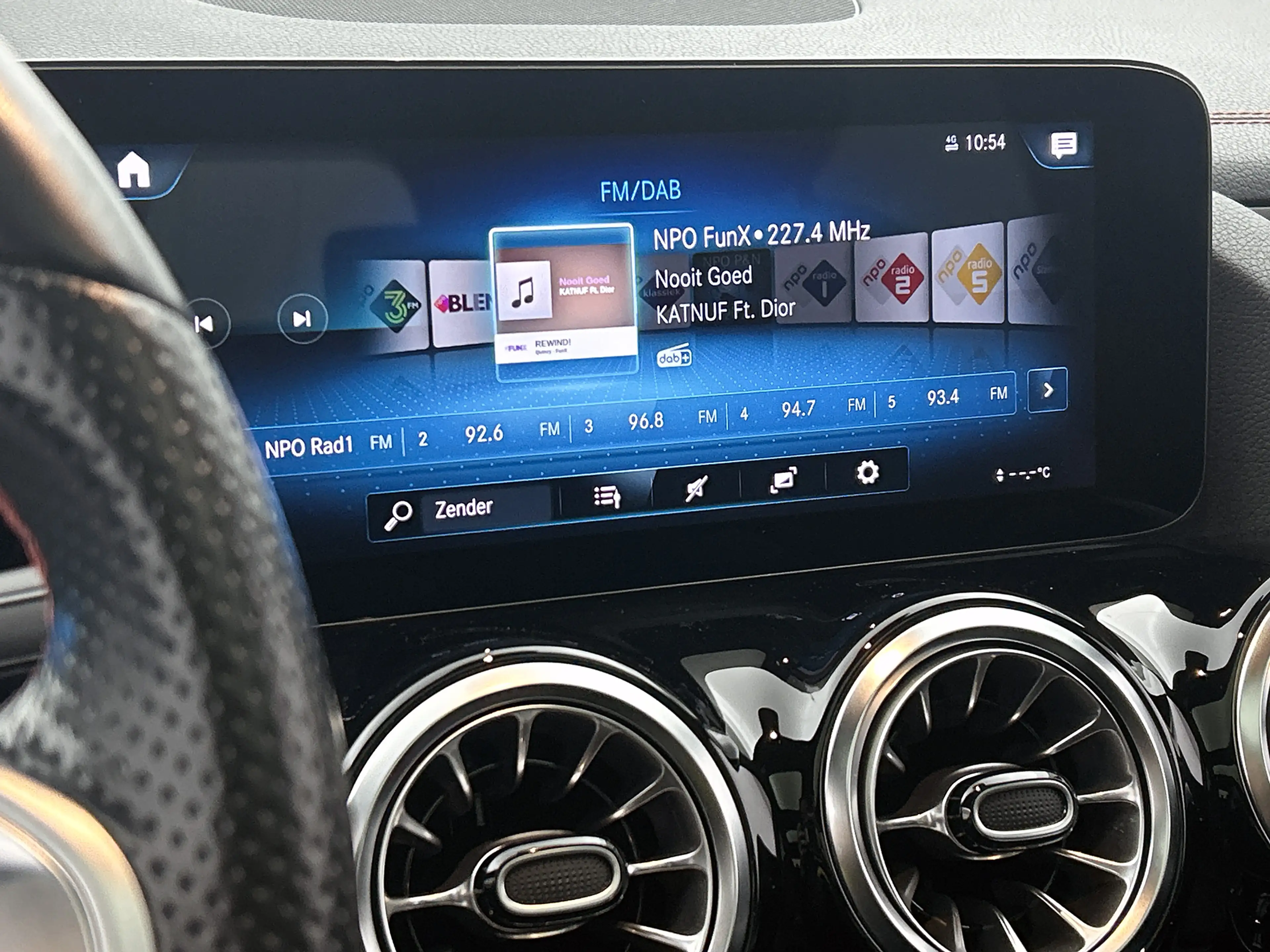 Mercedes-Benz EQA 250 Business Solution AMG 67 kWh | AMG Line | Night Pa — photo 10