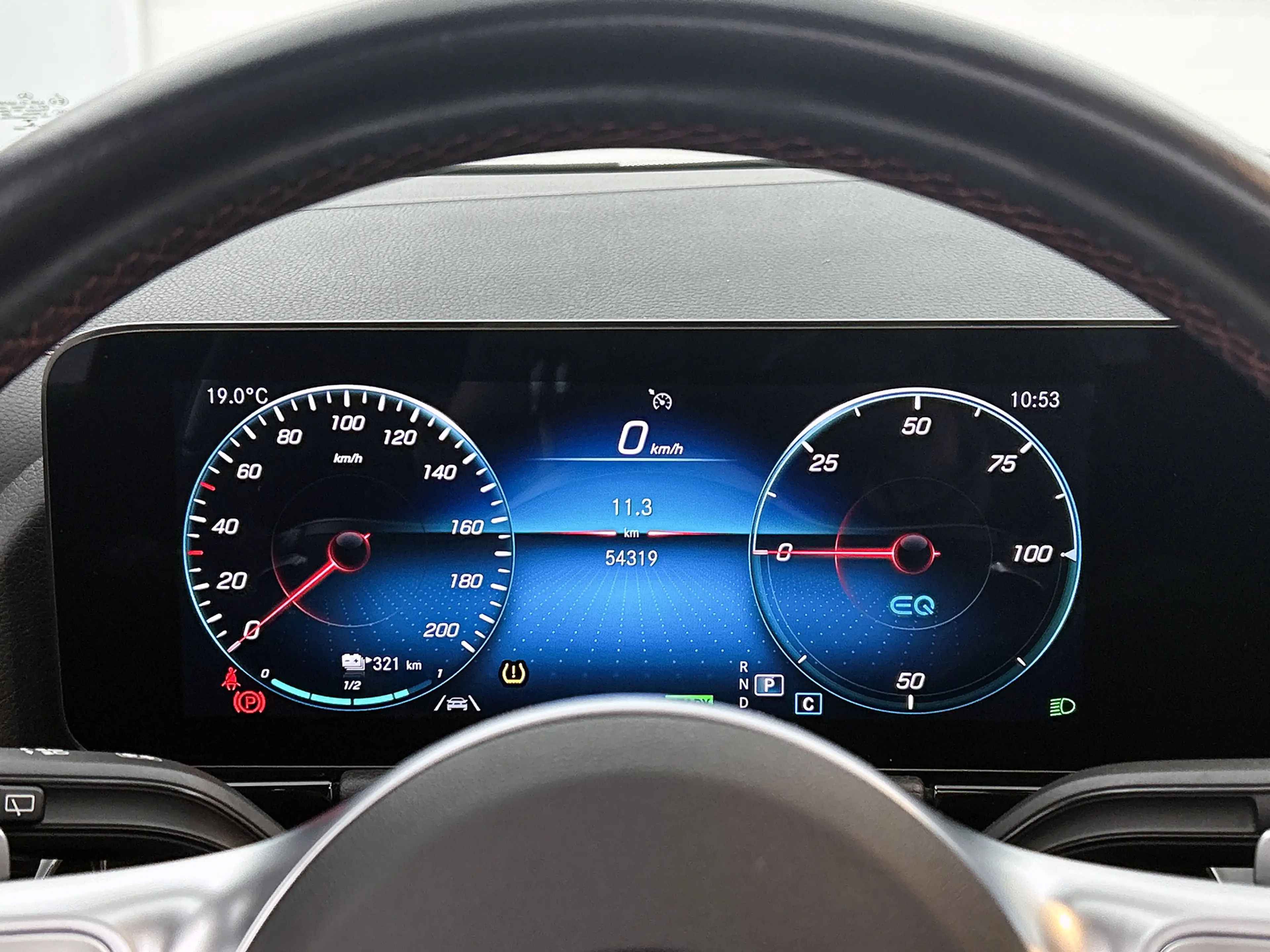 Mercedes-Benz EQA 250 Business Solution AMG 67 kWh | AMG Line | Night Pa — photo 8
