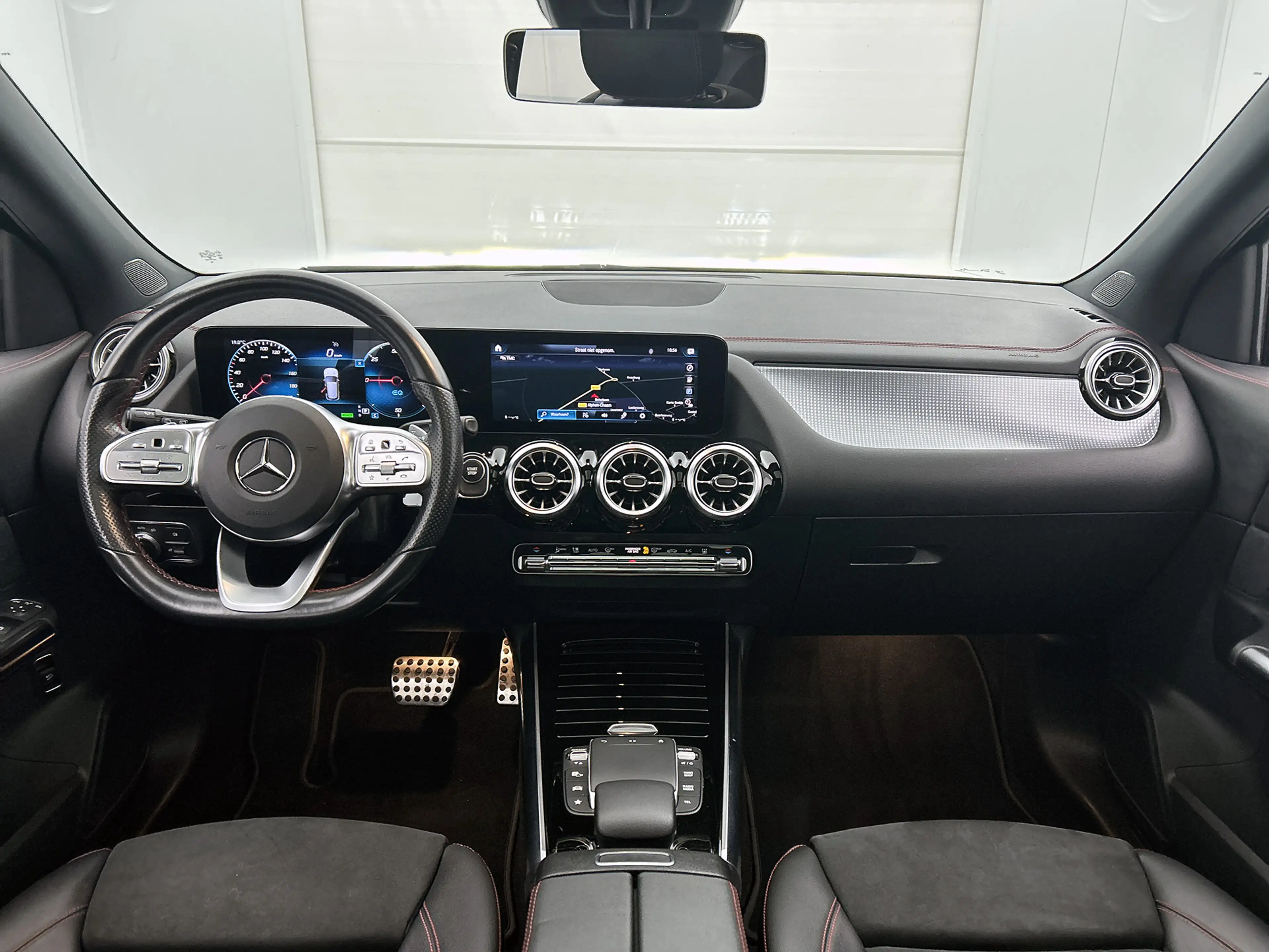Mercedes-Benz EQA 250 Business Solution AMG 67 kWh | AMG Line | Night Pa — photo 7