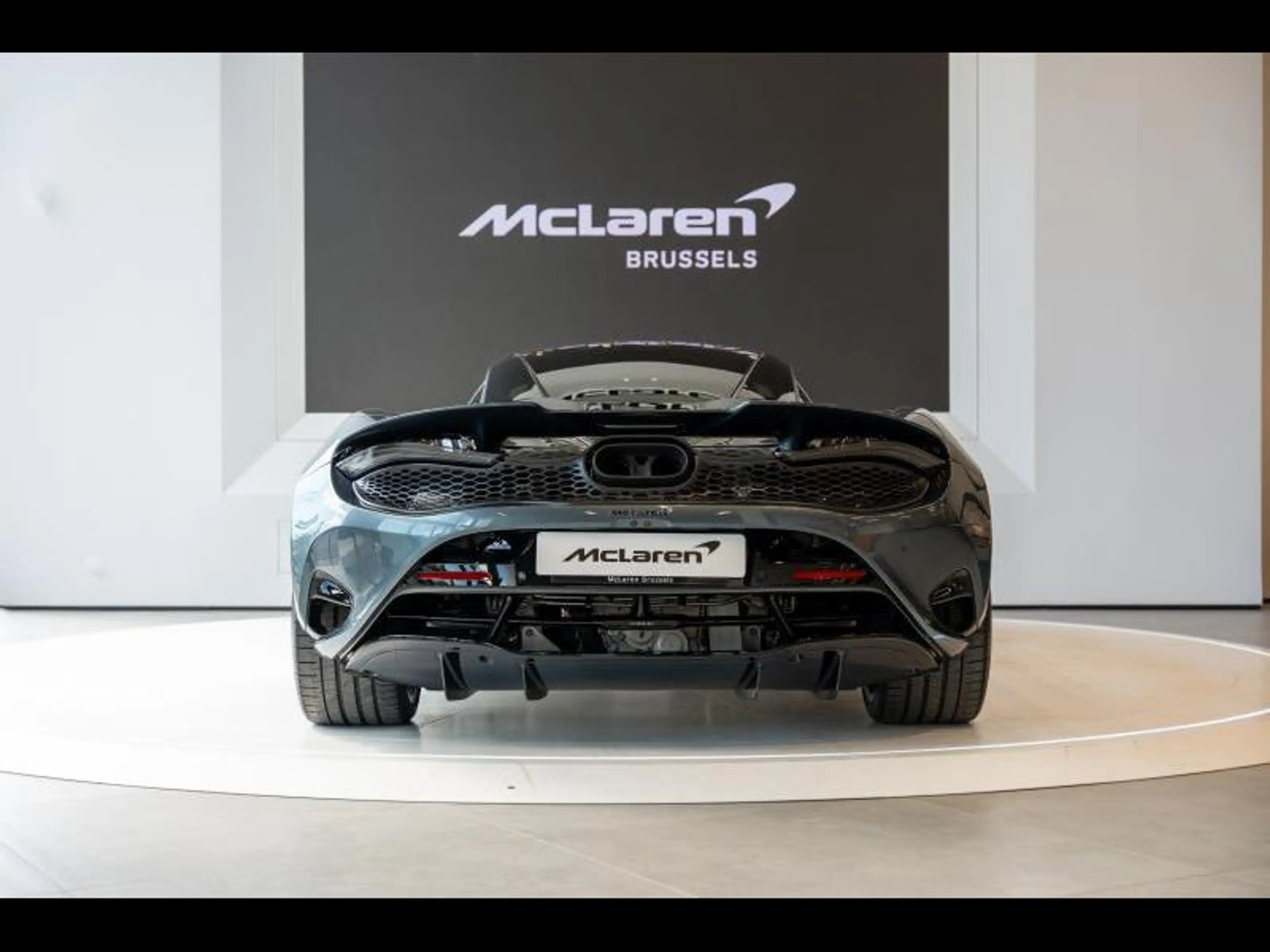 McLaren 750S Performance - 2 years of Warranty and Service incl — photo 5