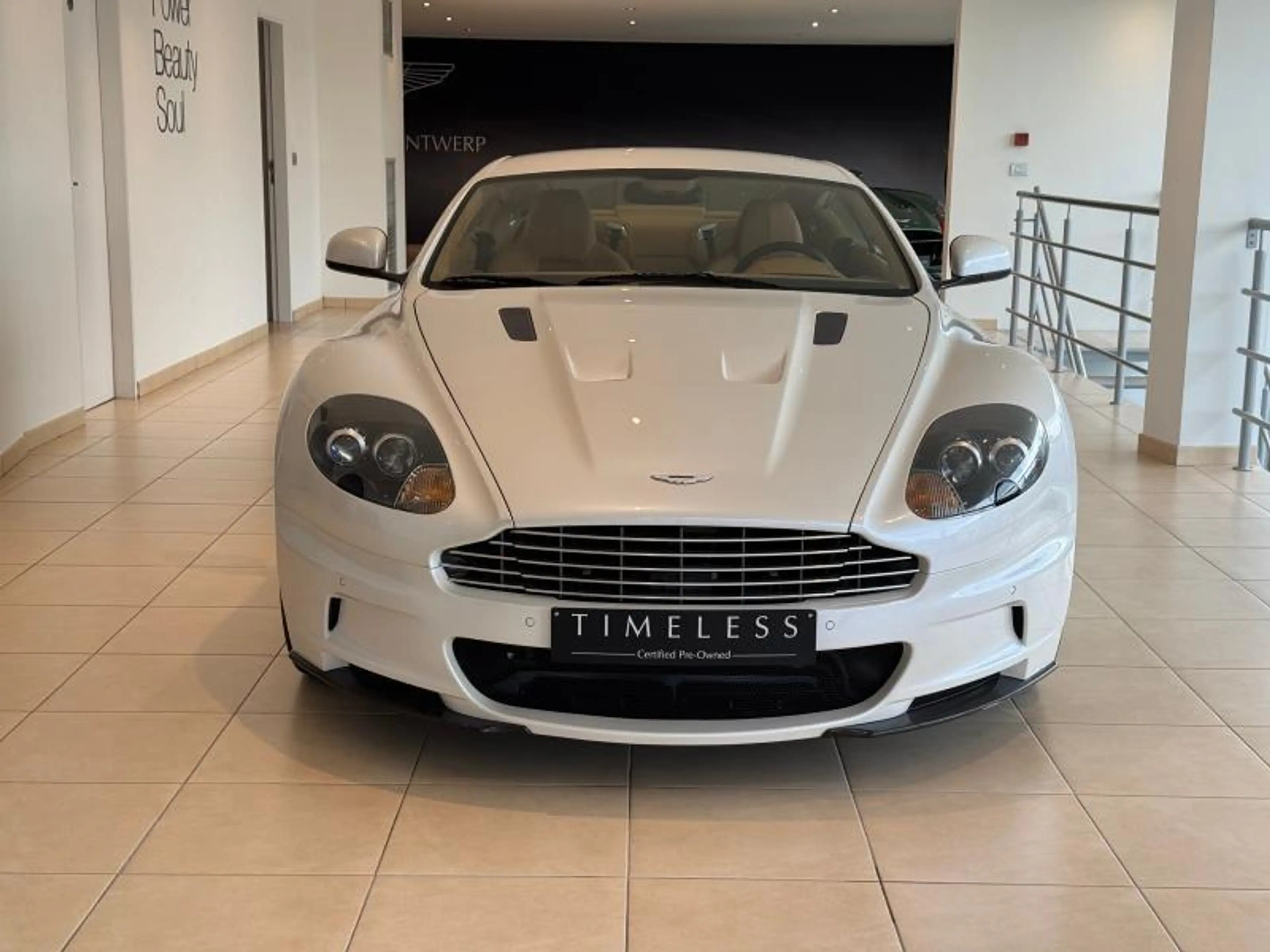 Aston Martin DBS DBS — photo 2