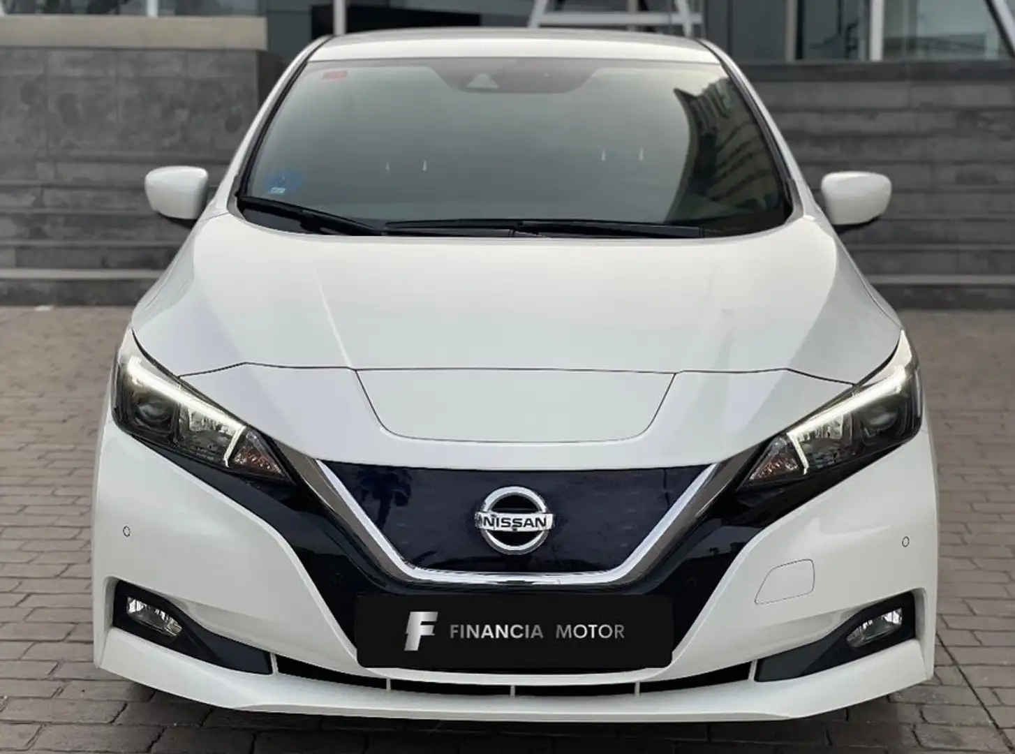 Nissan Leaf 40 kWh Tekna Blanc - 2