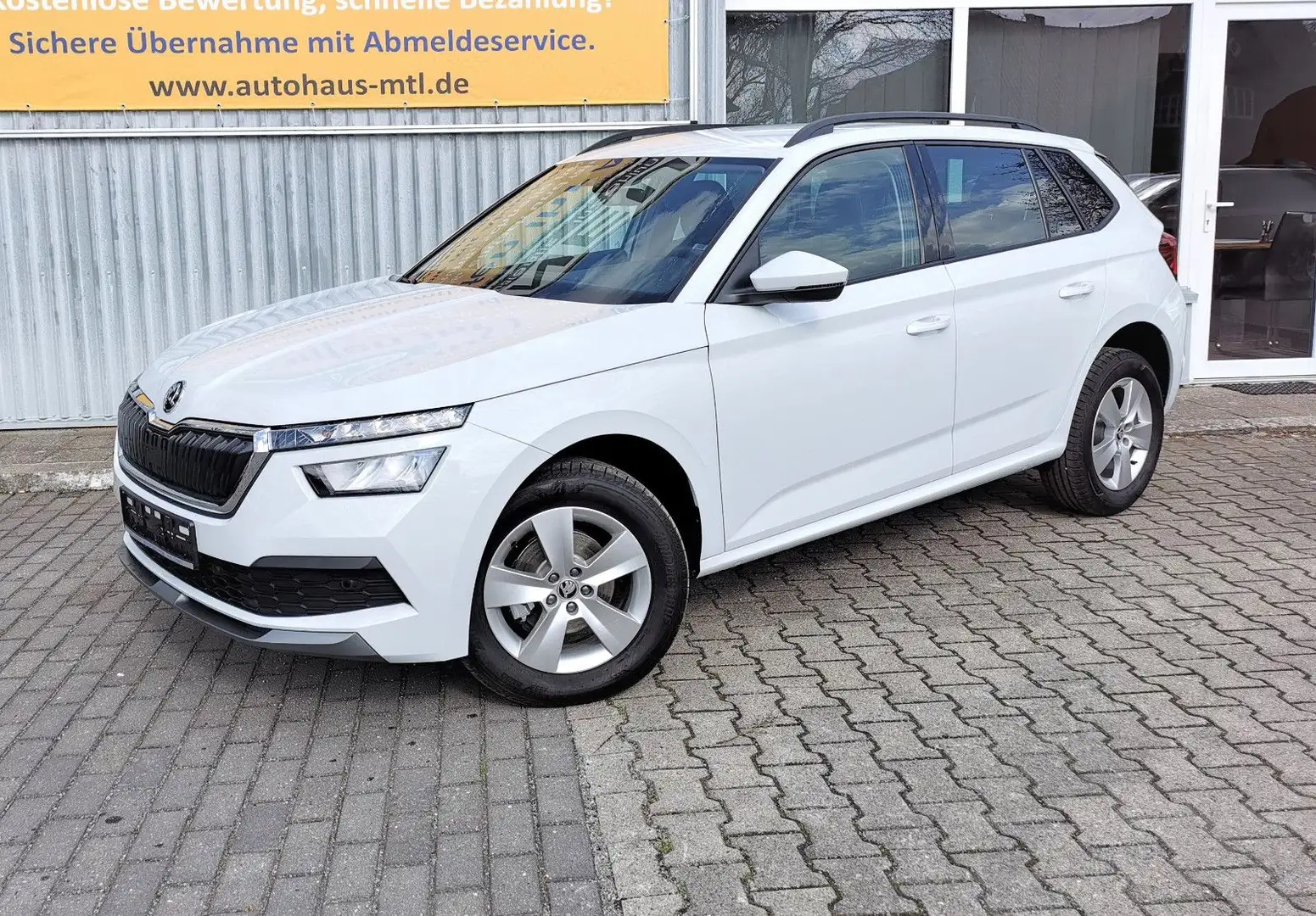 Skoda Kamiq 1.0 TSI 85kW Selection AHK LED SHZ Alu Weiß - 1