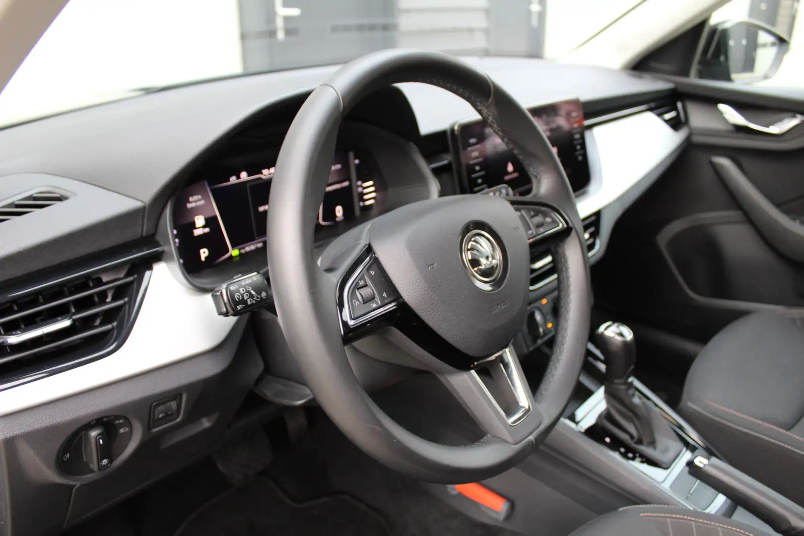 Skoda Kamiq 1.0TSI 116Pk Style DSG-automaat | Trekhaak Negro - 2