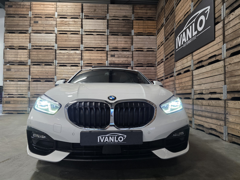 BMW 118 1-serie 118i High Executive Sport Line Pano LED VC — photo 23