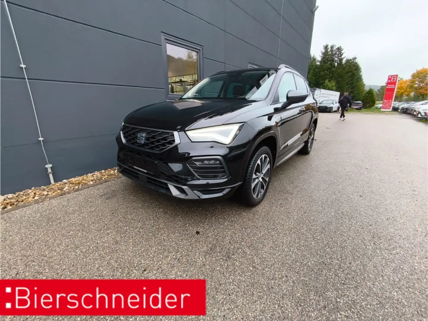 SEAT Ateca 1.5 TSI FR AHK KAMERA NAVI LED Schwarz - 1