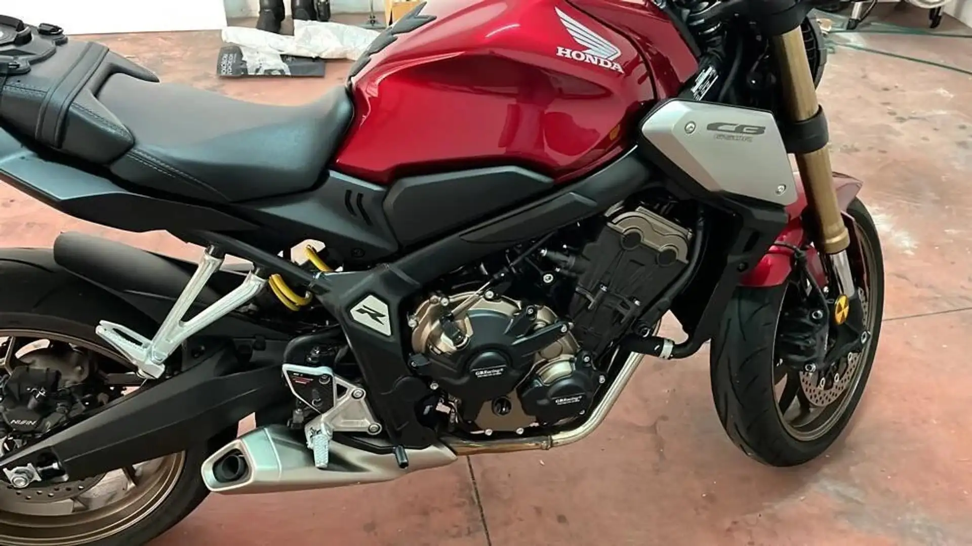 Honda CB 650 R Rosso - 1