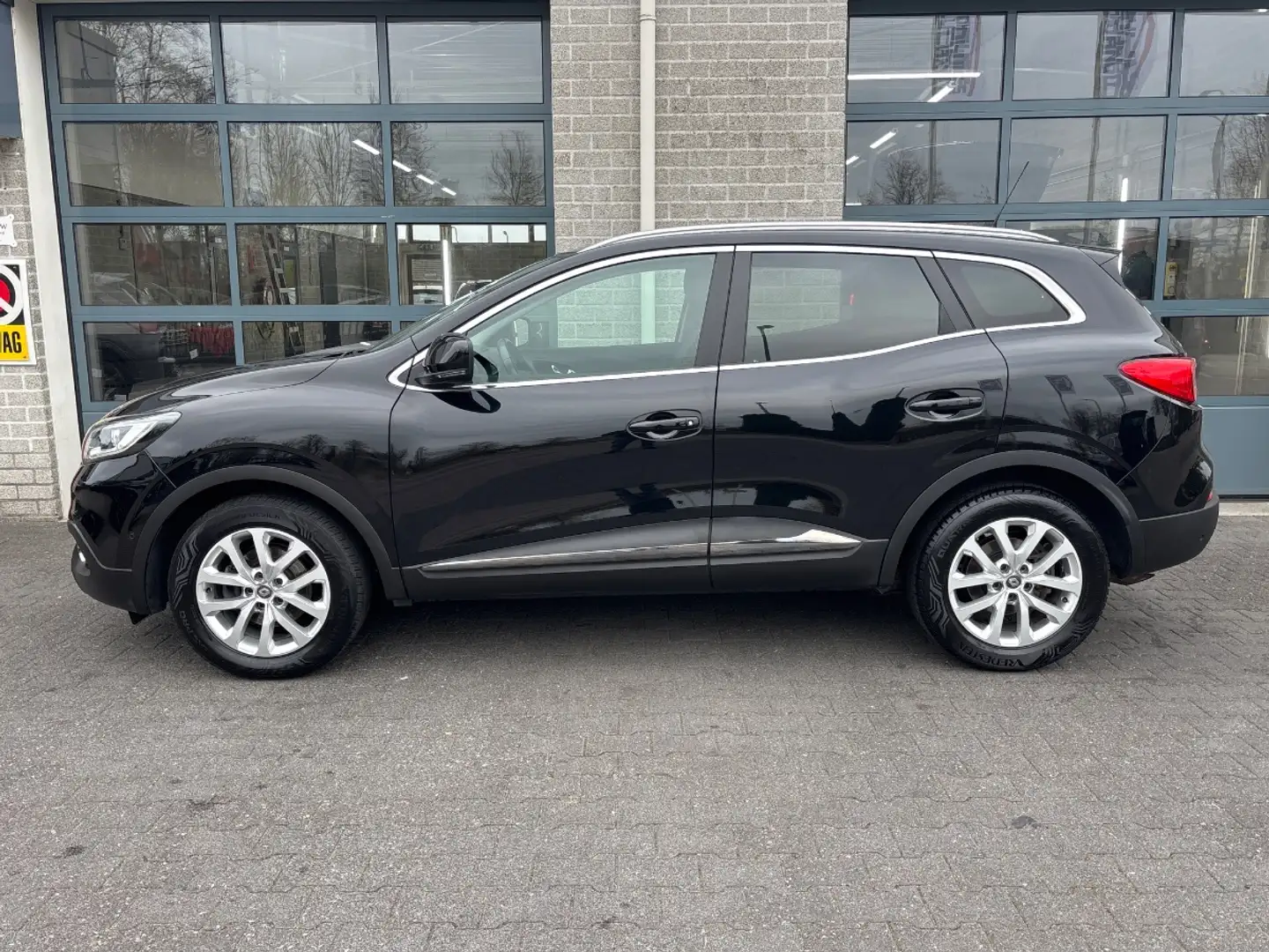 Renault Kadjar 1.2 TCe Intens | TREKHAAK | CAMERA | Zwart - 2
