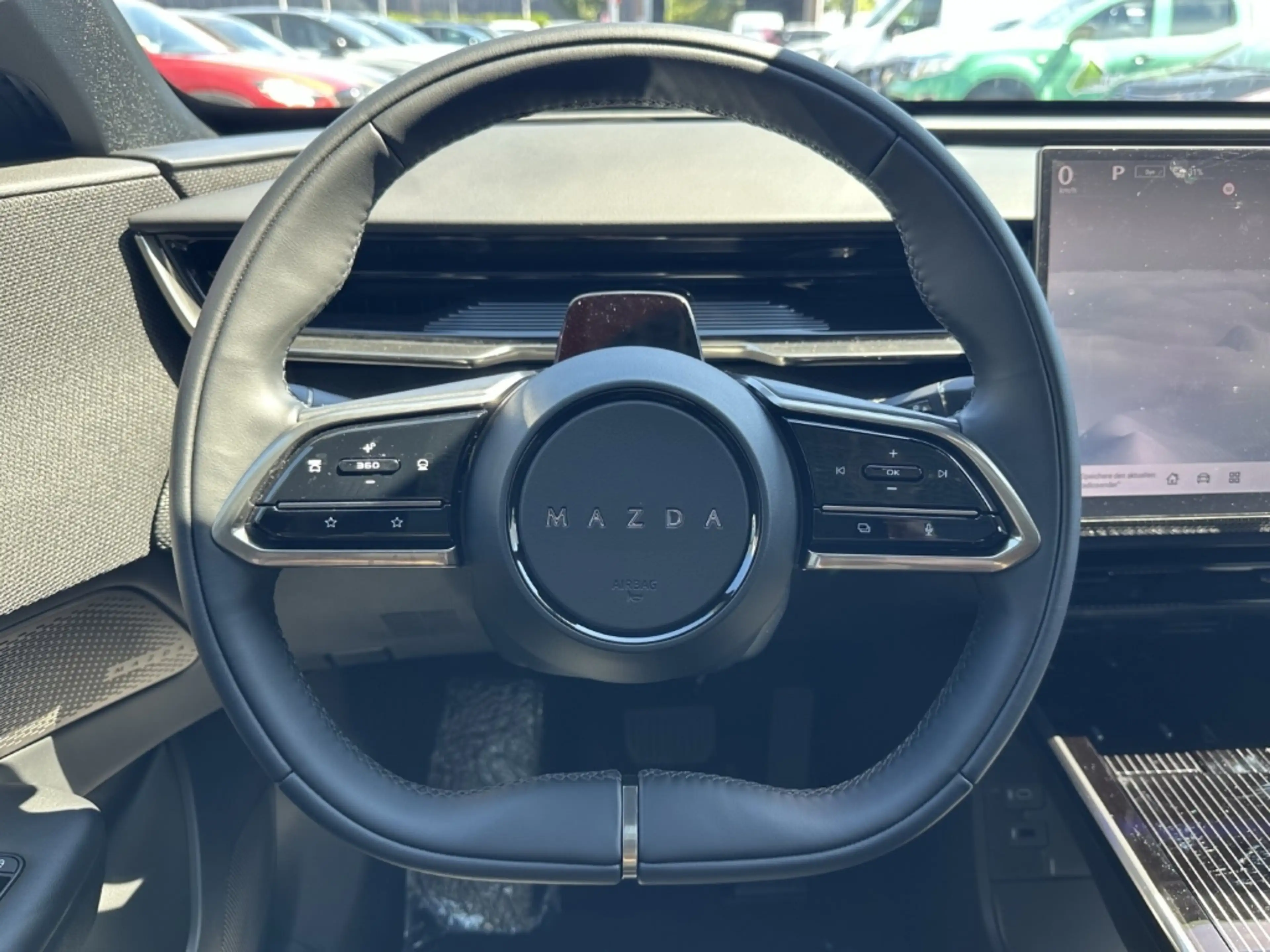 Mazda CX-6e EV TAKUMI 258PS 1AT RWD BKTR PABS HUD Panorama Nav — photo 8