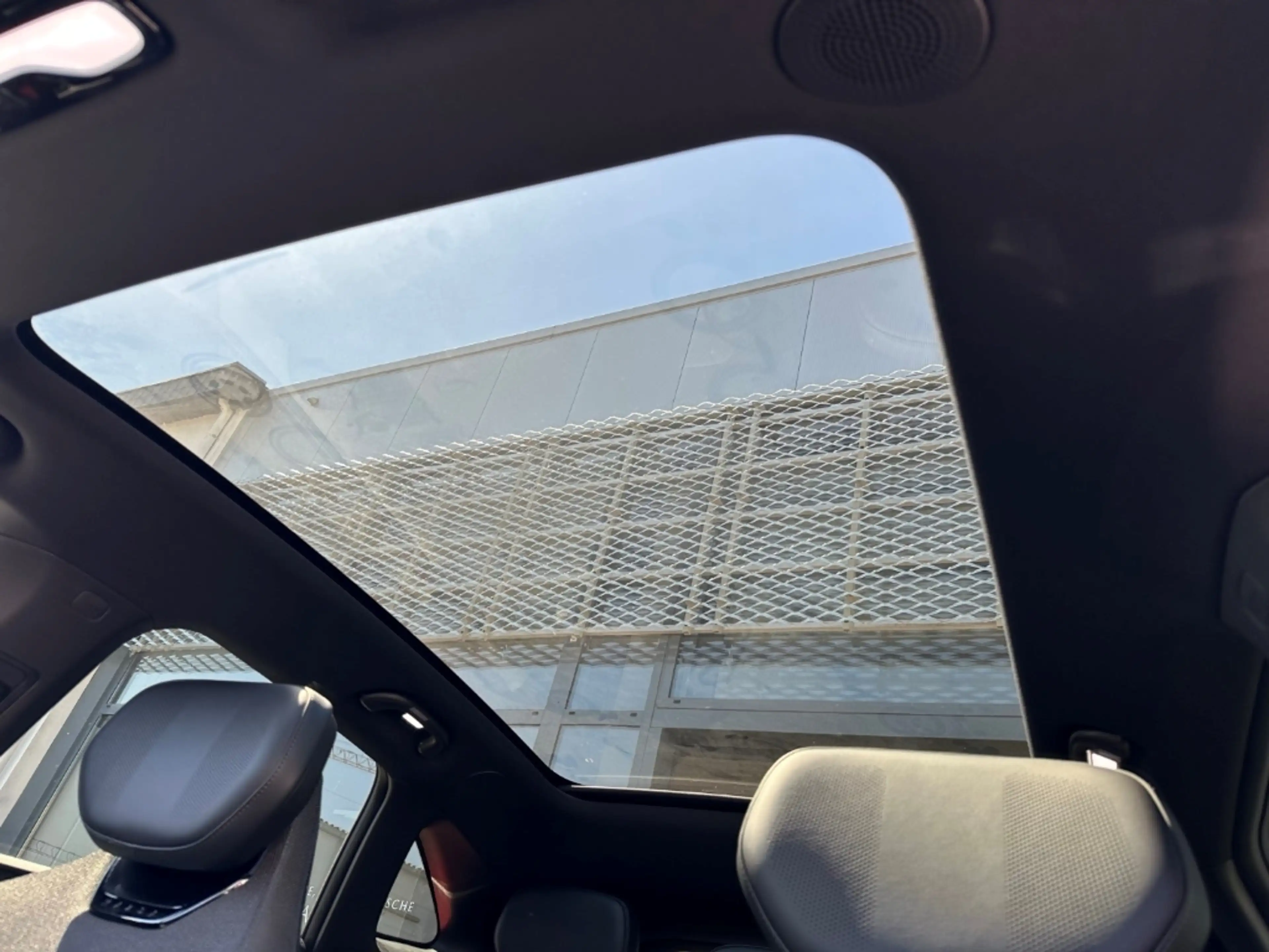 Mazda CX-6e EV TAKUMI 258PS 1AT RWD BKTR PABS HUD Panorama Nav — photo 11