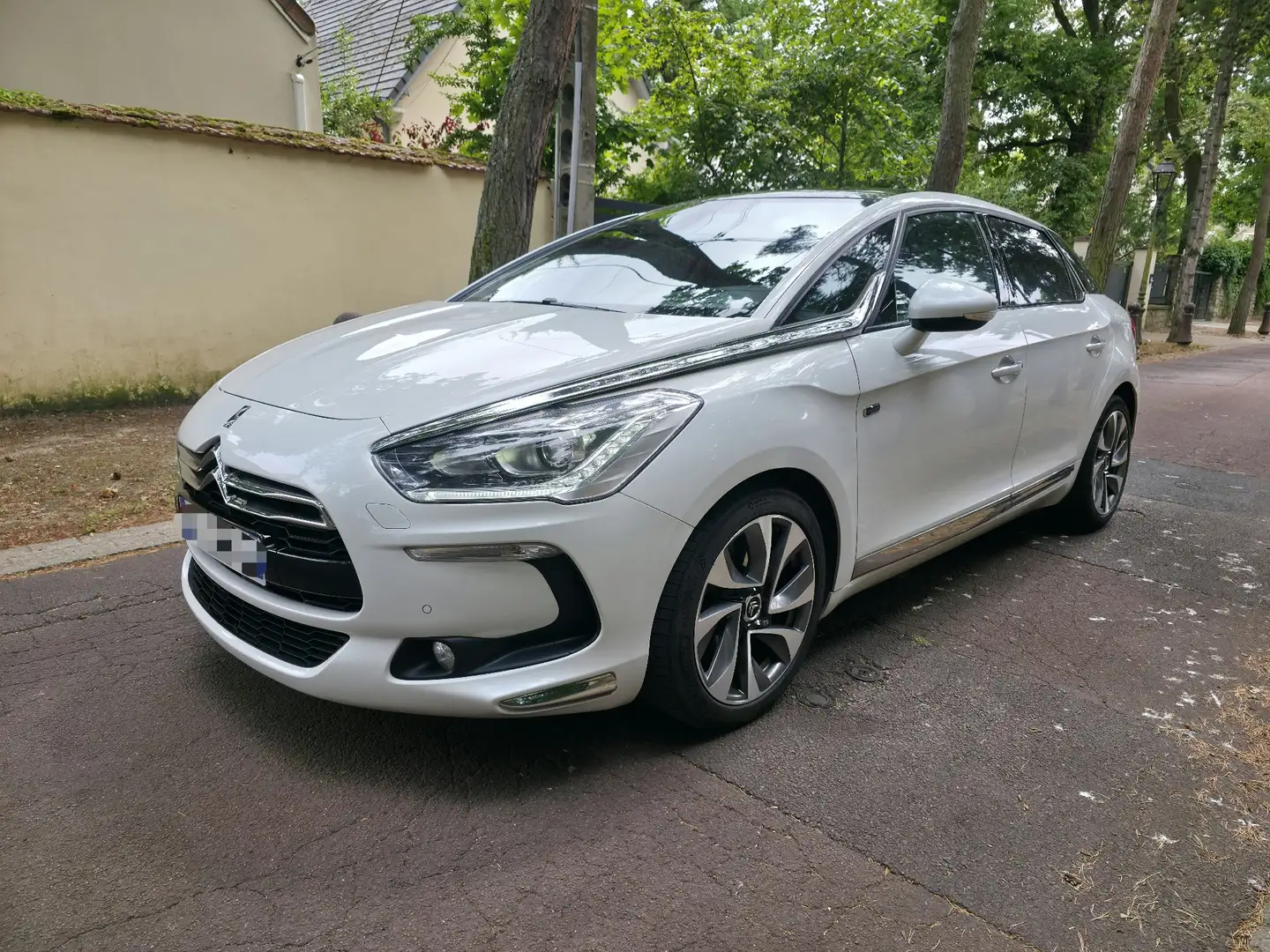 DS Automobiles DS 5 DS5 Hybrid 4x4 ETG6 Sport Chic - 1