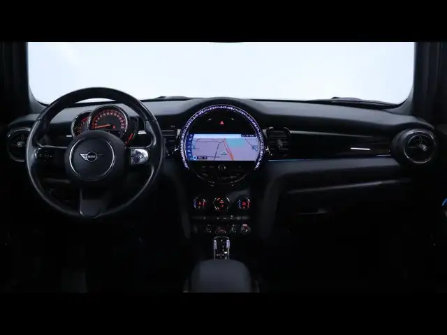 Mini Hatch view 15