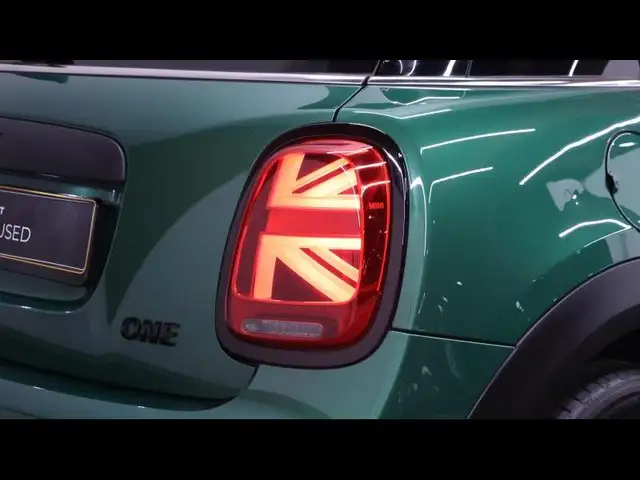 Mini Hatch view 10