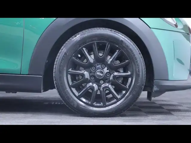 Mini Hatch view 8