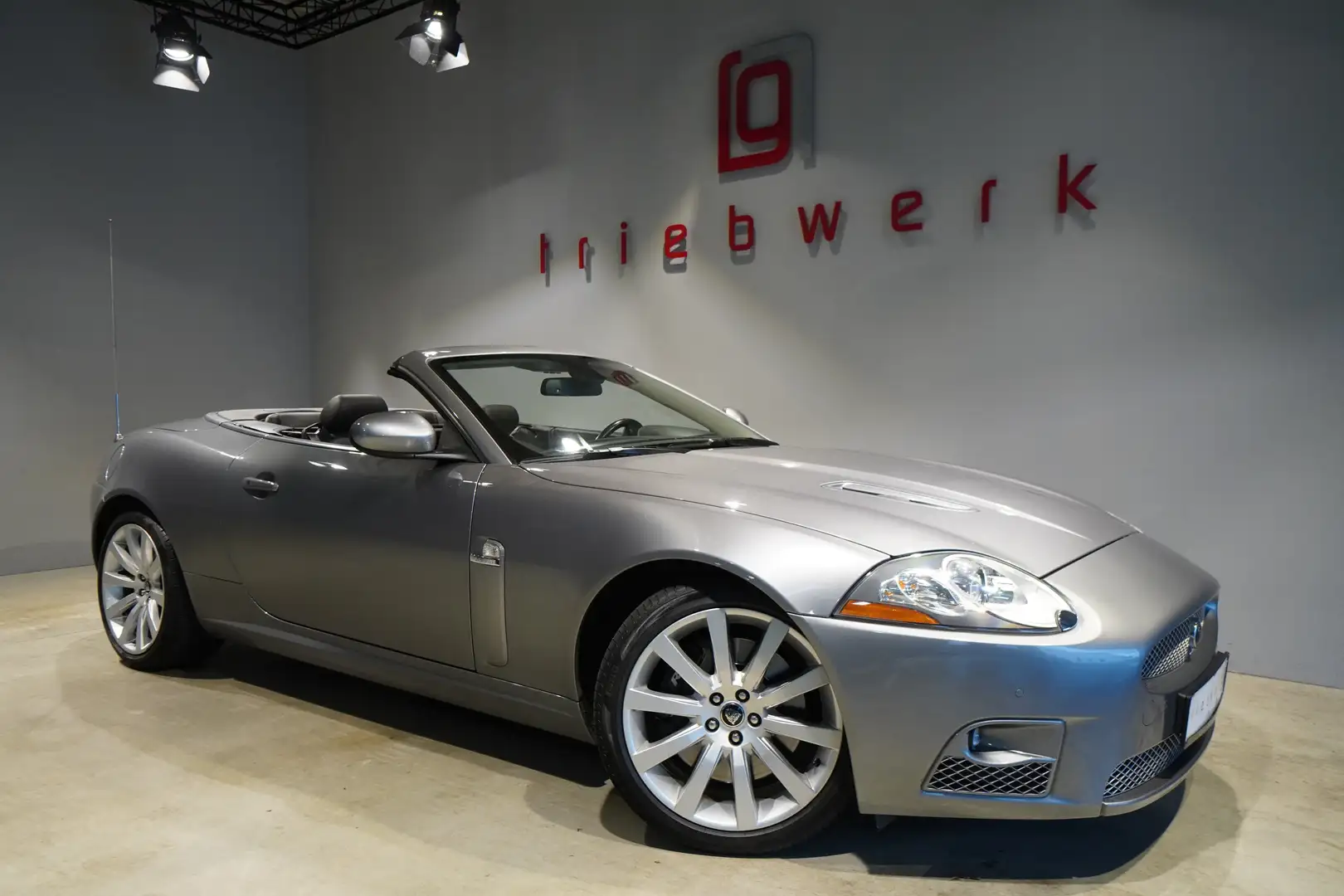 Jaguar XKR Cabriolet 4.2 V8 -BRD-U-frei-Nur 55 TKm-Top Zust. Szary - 1