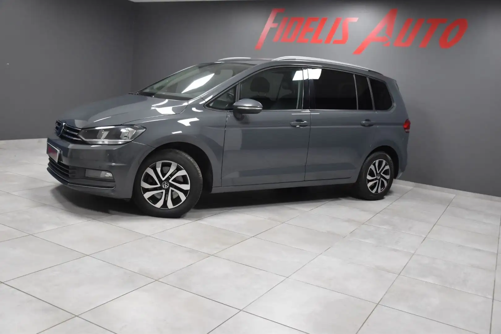 Volkswagen Touran 2.0 TDI 150 DSG Szürke - 2