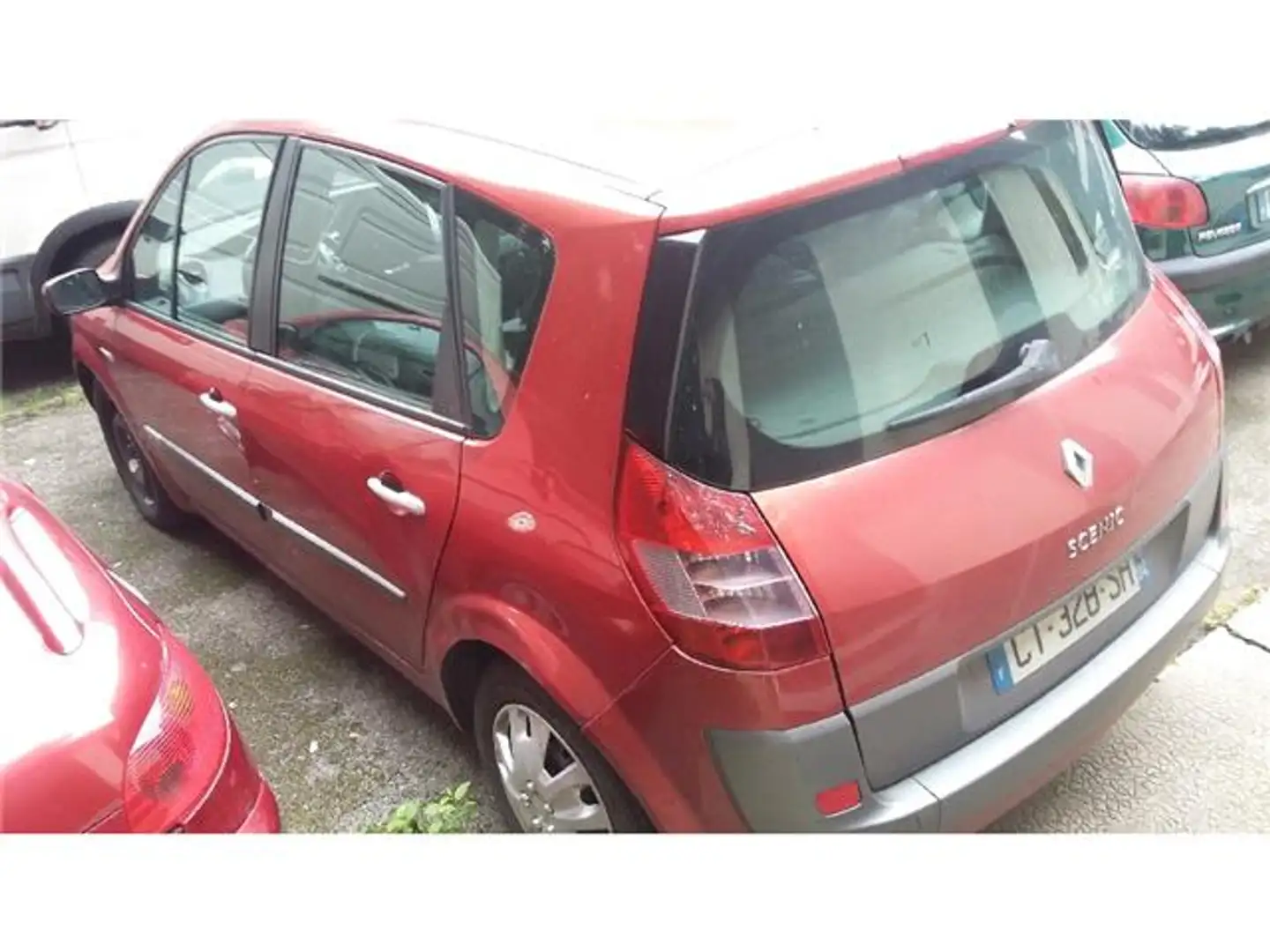 Renault Scenic 1.9 dCi 120ch Confort Expression - 2