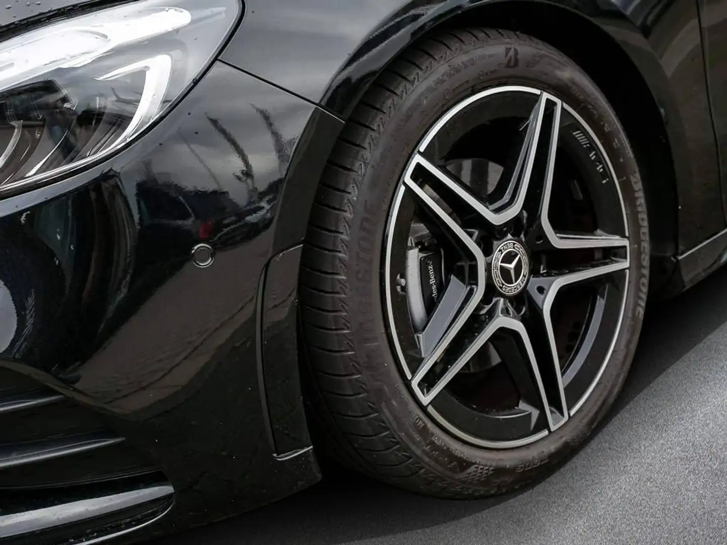 Mercedes-Benz B 180 AMG Advanced PLUS Night Black Edition Schwarz - 2