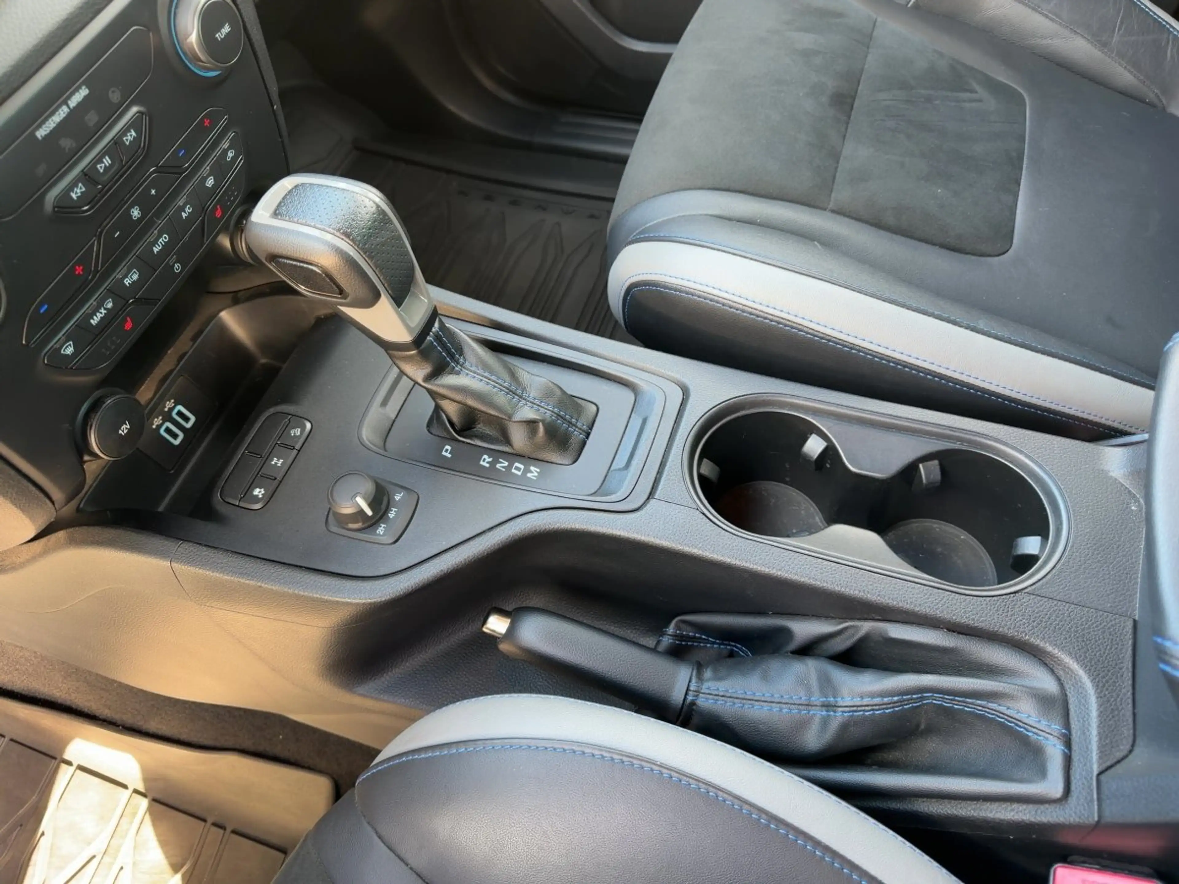 Ford Ranger Raptor 4x4 Doppelkabine Navi Kamera LED — photo 20