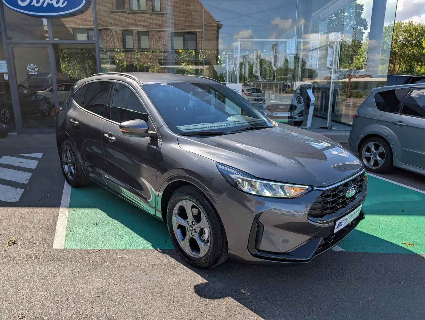 Ford Kuga Kuga ST-Line 2.5i FullHybrid 180pk/132kw Automaat Gris - 1