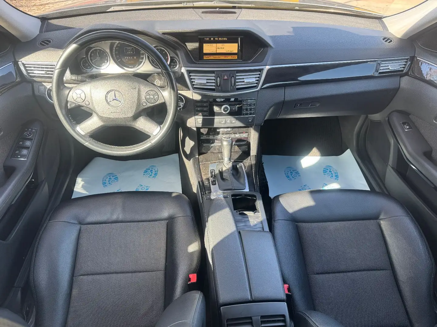 Mercedes-Benz E 200 CDI *TEIL-LEDER*2xPDC*2.HAND*PARKASSISTENT Silber - 2