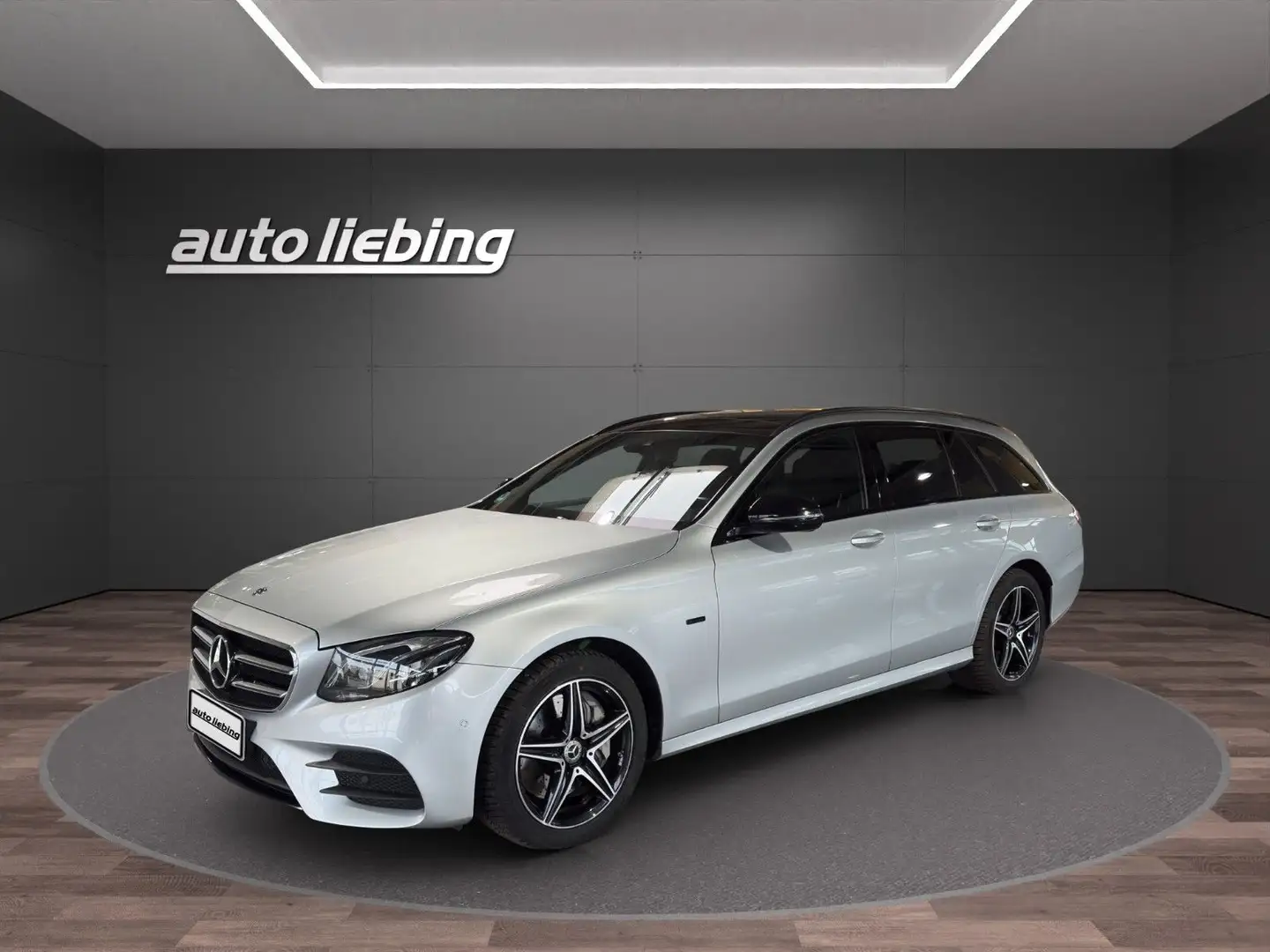 Mercedes-Benz E 300 T-Modell de AMG* Leder*Pano*LED*Nightline Argento - 2