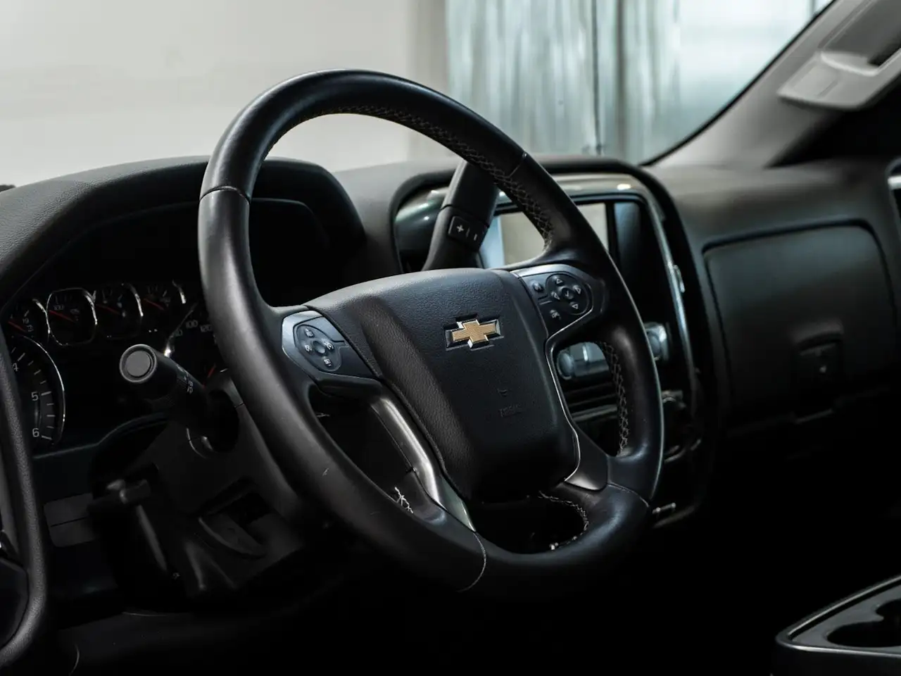Chevrolet Silverado 1500 снимка Chevrolet Silverado 1500