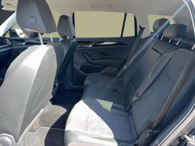 Volkswagen Tayron view 13