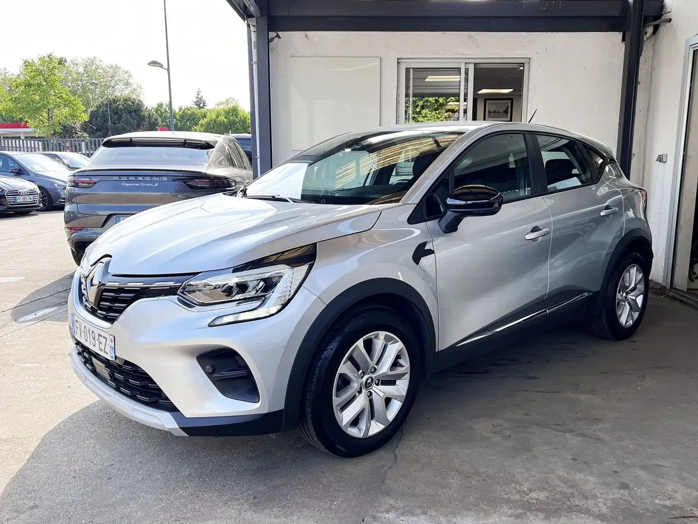 Renault Captur 1.3 TCE 130CH FAP BUSINESS - 20 - 1