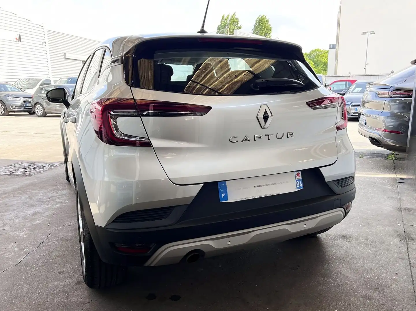 Renault Captur 1.3 TCE 130CH FAP BUSINESS - 20 - 2