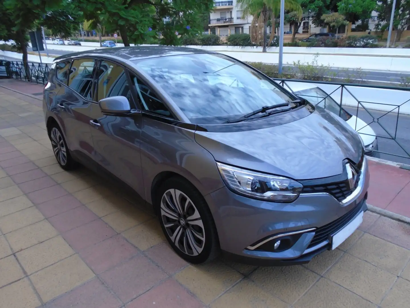 Renault Grand Scenic dCi Zen Blue 88kW Gris - 2