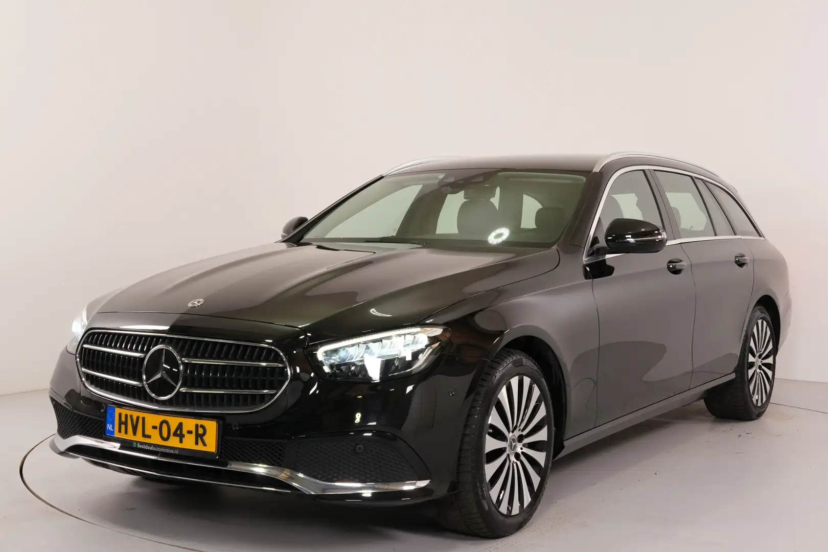 Mercedes-Benz E 300 Estate PHEV 320 pk | Trekhaak | HUD | Memory | Dis Zwart - 2