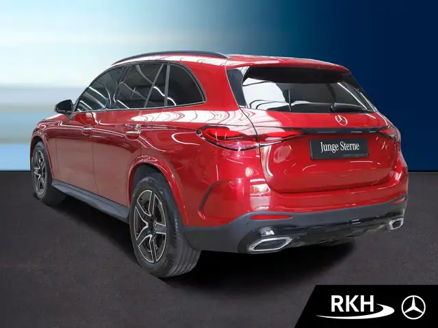 Mercedes-Benz GLC view 4