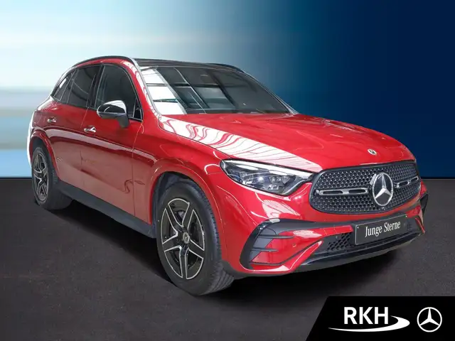 Mercedes-Benz GLC view 2