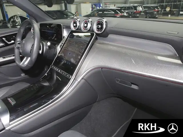 Mercedes-Benz GLC view 7