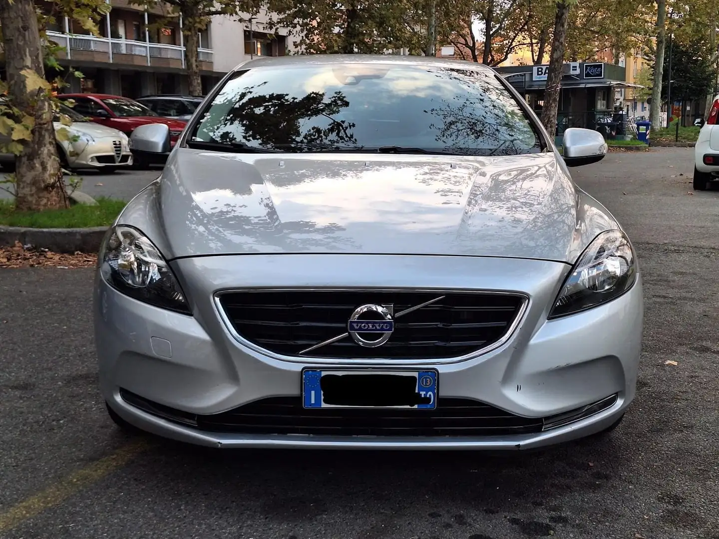 Volvo V40 V40 II 2012 1.6 t3 Momentum Argent - 1