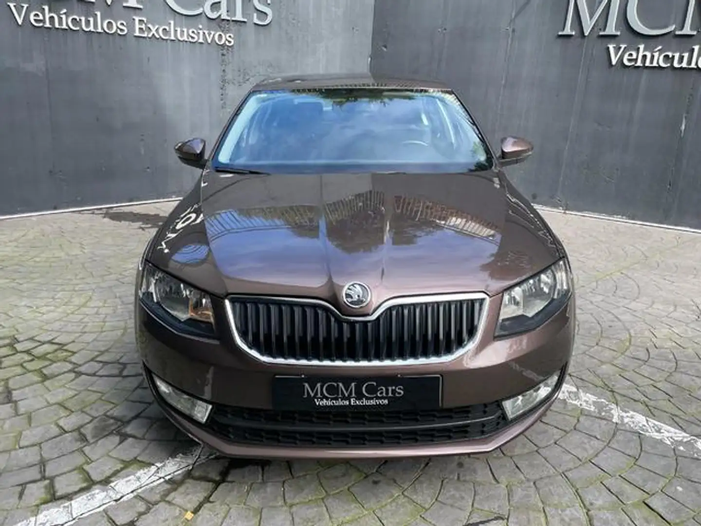 Skoda Octavia 1.2TSI Ambition DSG 105 Marrón - 2