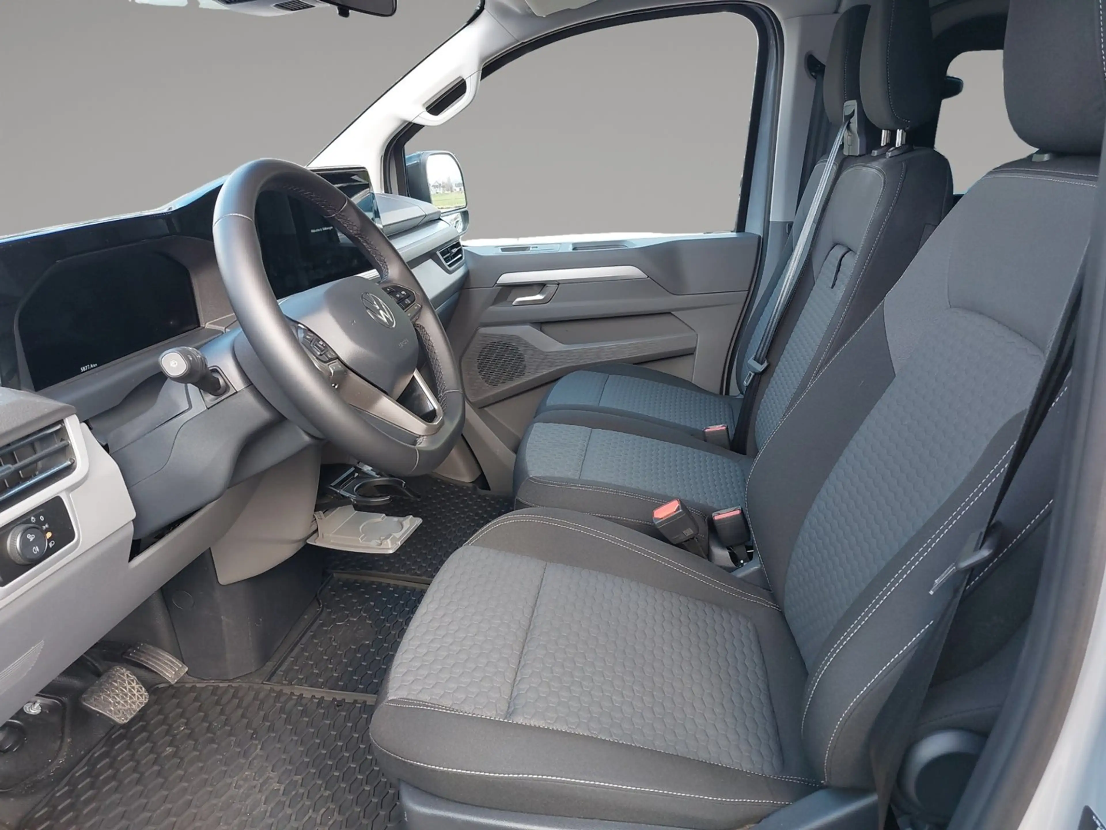 Volkswagen T7 Caravelle VW T7 Caravelle Life LR TDI 4MOTION — photo 8