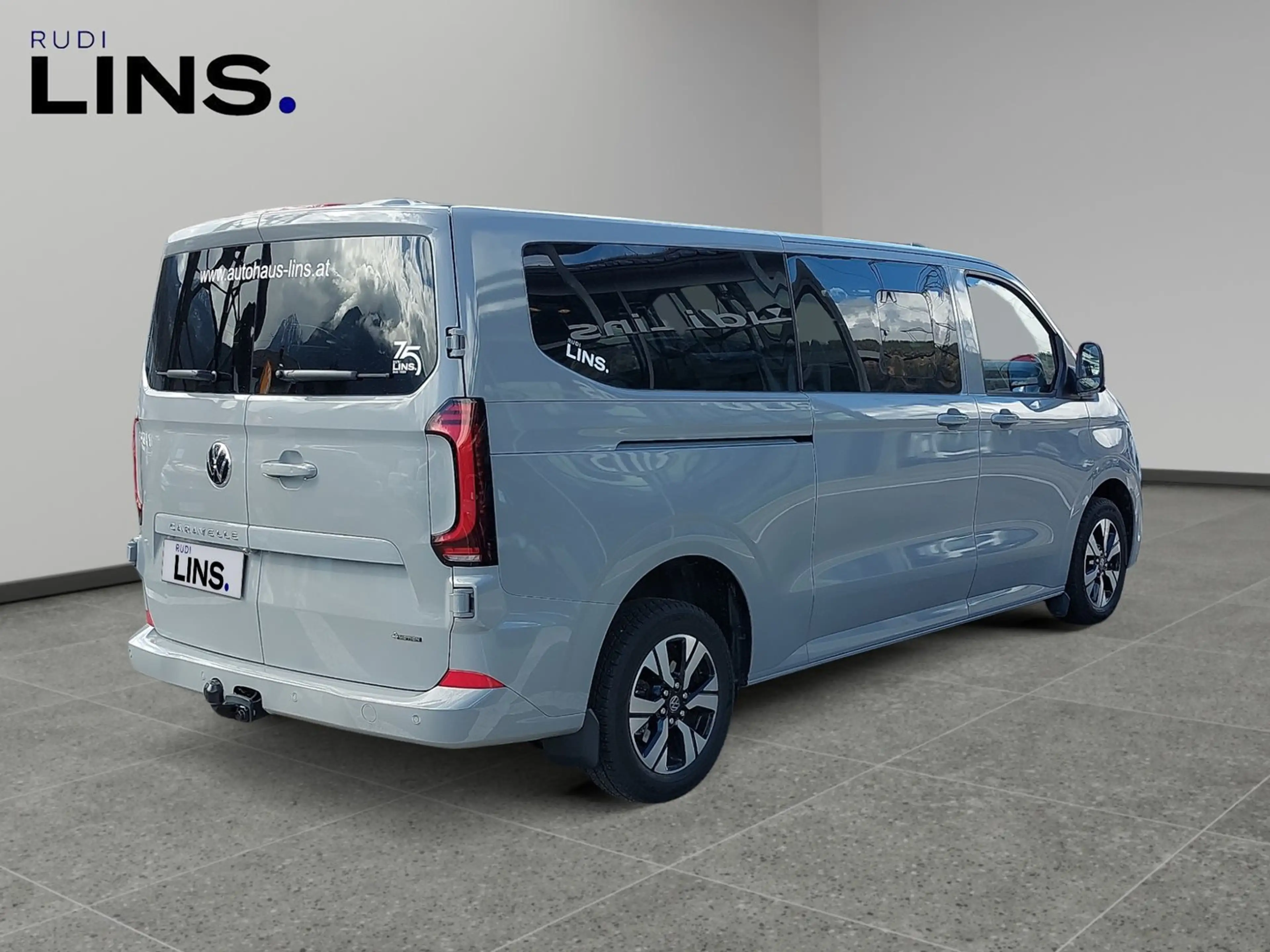Volkswagen T7 Caravelle VW T7 Caravelle Life LR TDI 4MOTION — photo 4