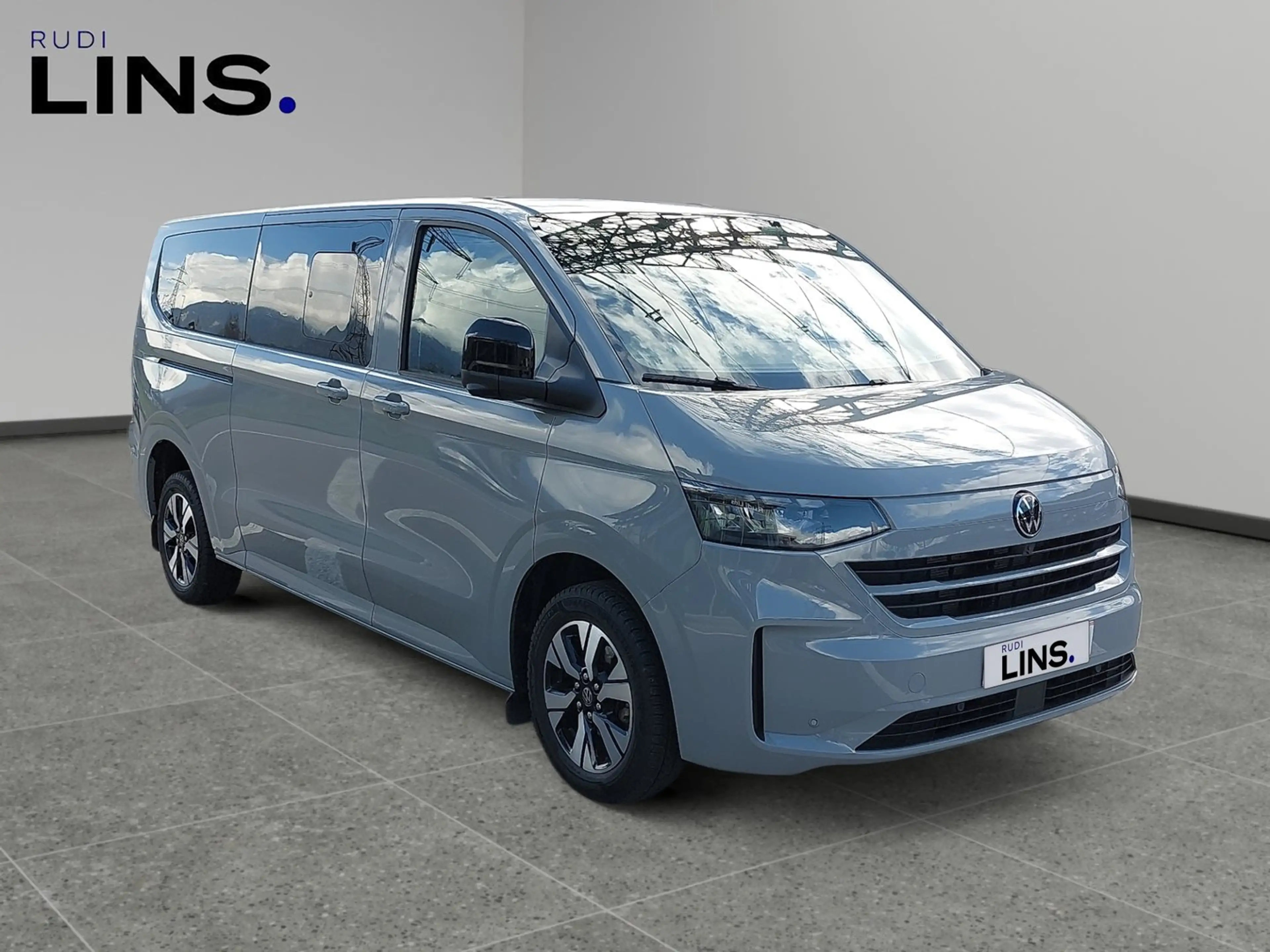 Volkswagen T7 Caravelle VW T7 Caravelle Life LR TDI 4MOTION — photo 6