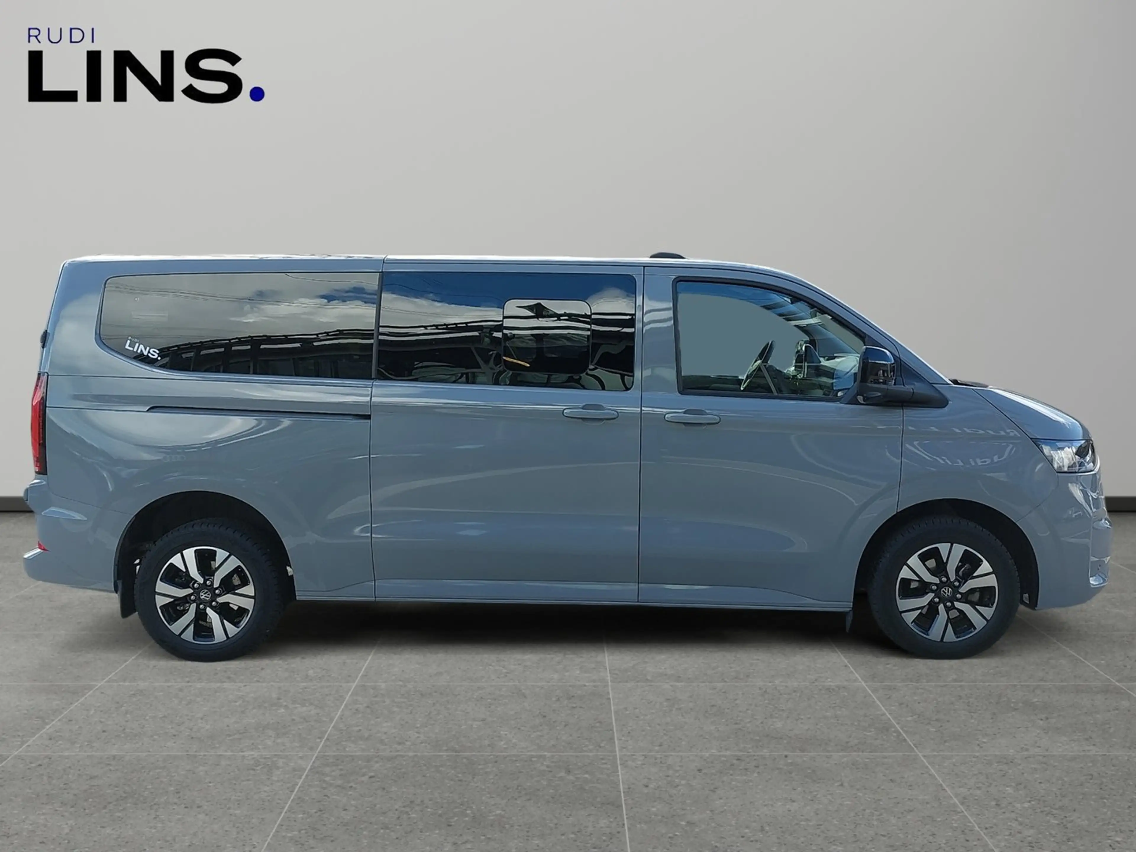 Volkswagen T7 Caravelle VW T7 Caravelle Life LR TDI 4MOTION — photo 5