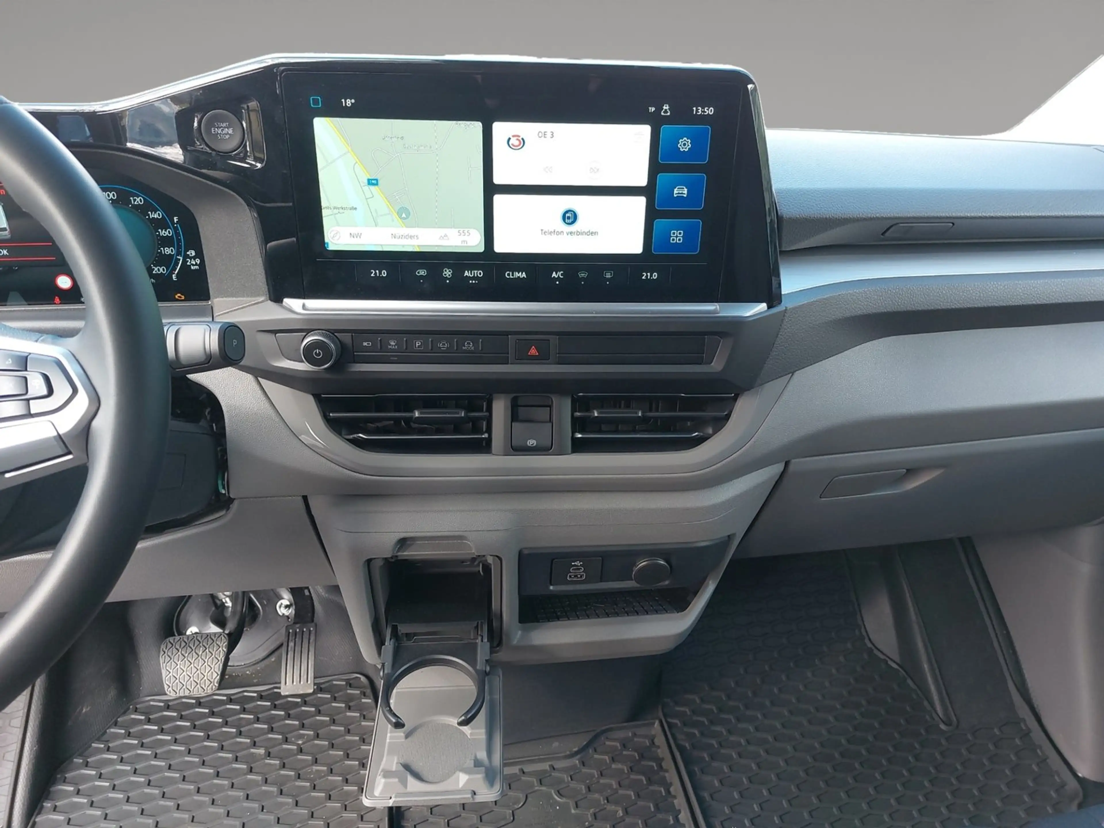 Volkswagen T7 Caravelle VW T7 Caravelle Life LR TDI 4MOTION — photo 10