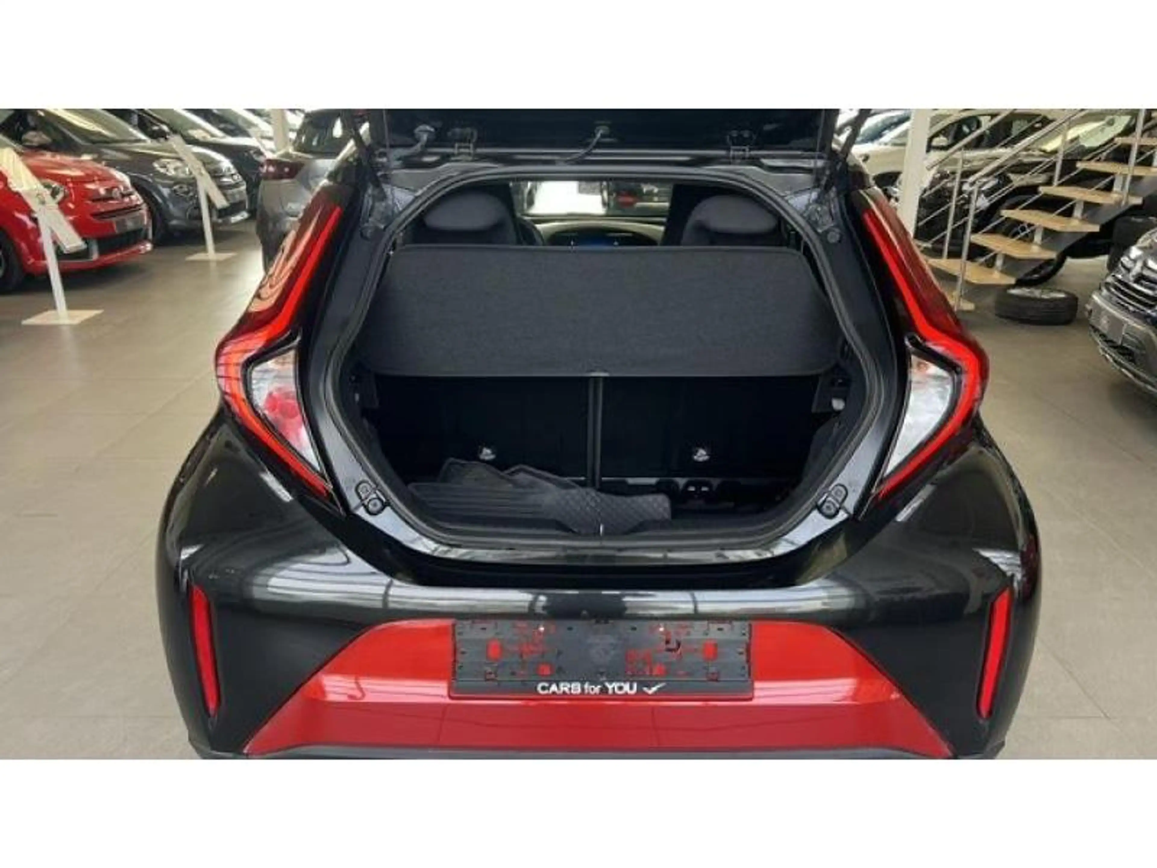Toyota Aygo X 1.0 vvti- Carplay — photo 8
