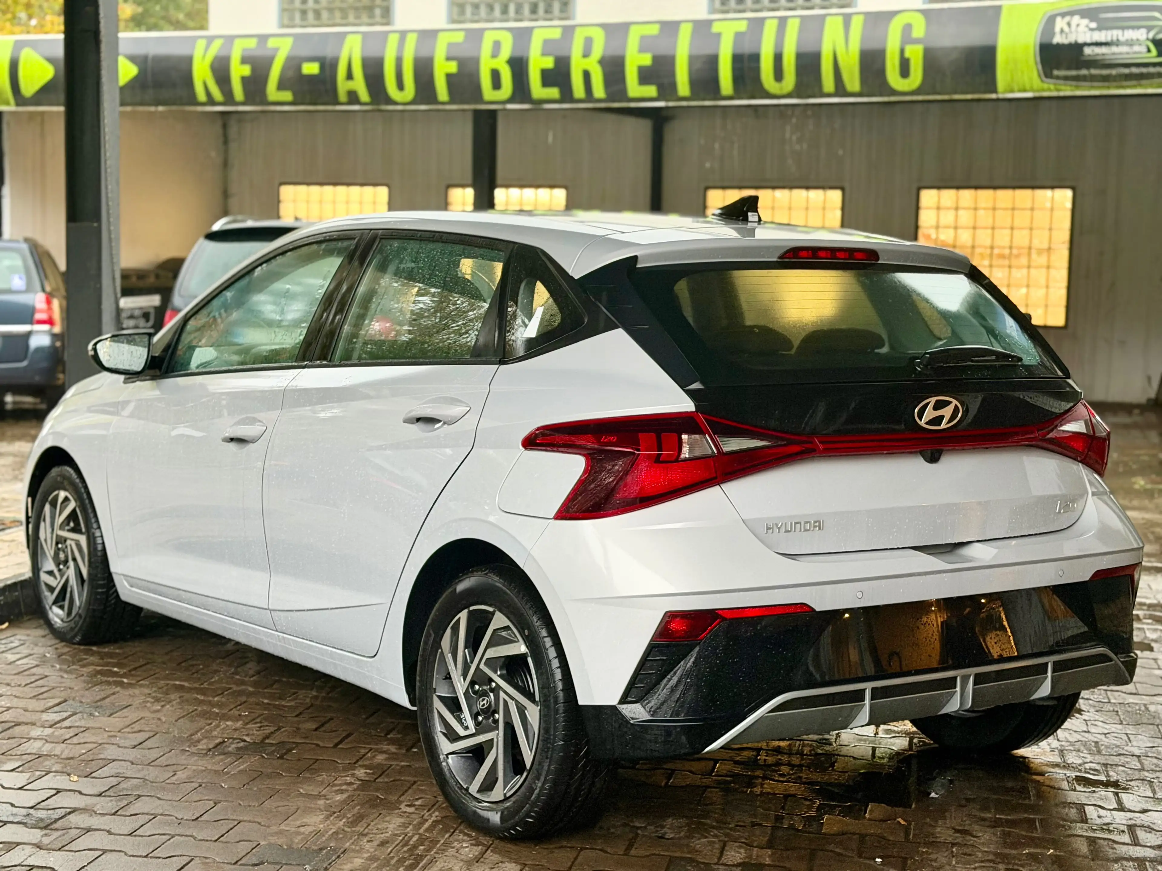 Hyundai i20 Select Automatik/Tageszulassung/5 Jahre Hersteller Garantie/Navi/Kamera/Sitzheizung/Digital-Tacho — photo 5