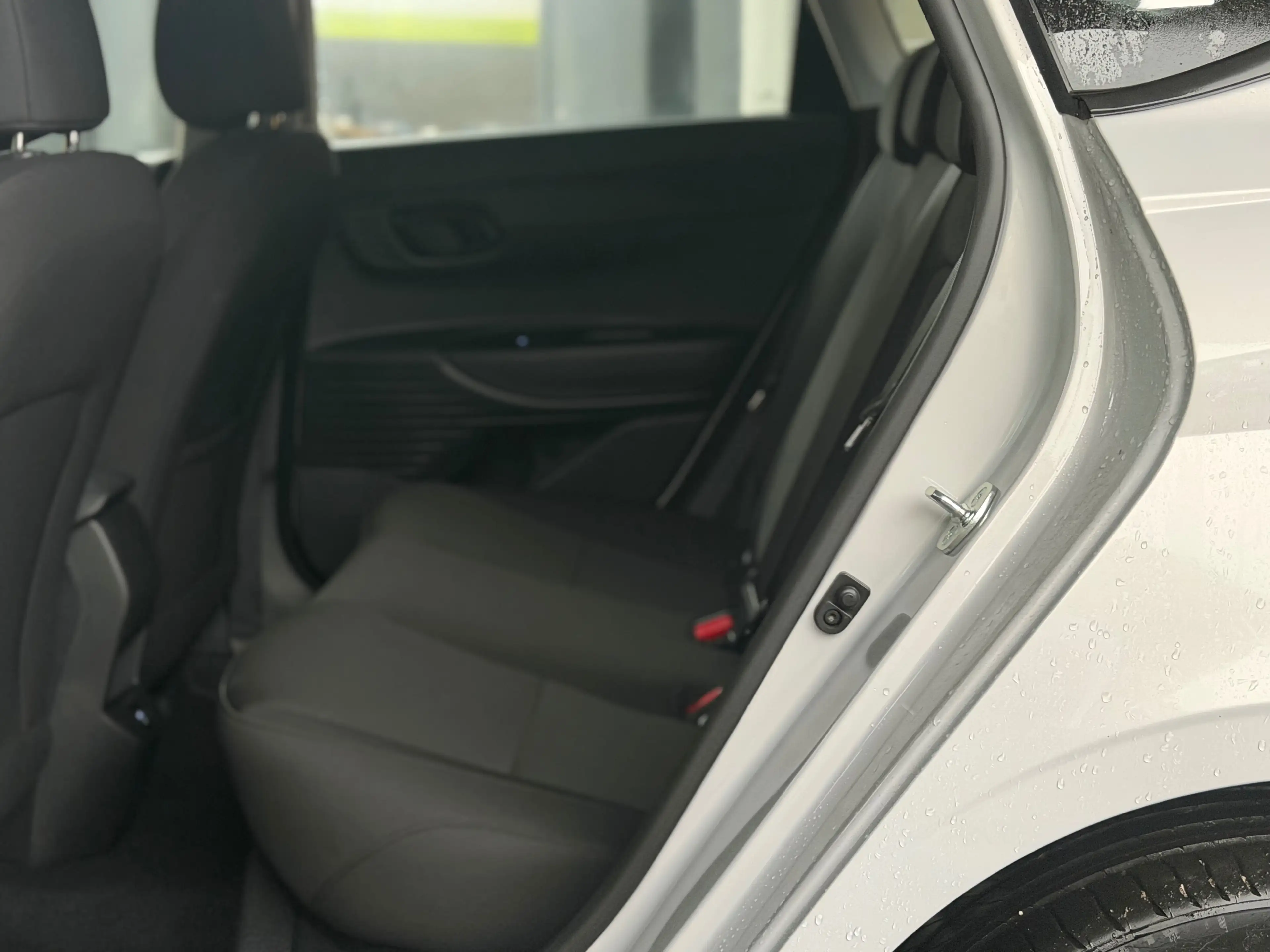 Hyundai i20 Select Automatik/Tageszulassung/5 Jahre Hersteller Garantie/Navi/Kamera/Sitzheizung/Digital-Tacho — photo 10